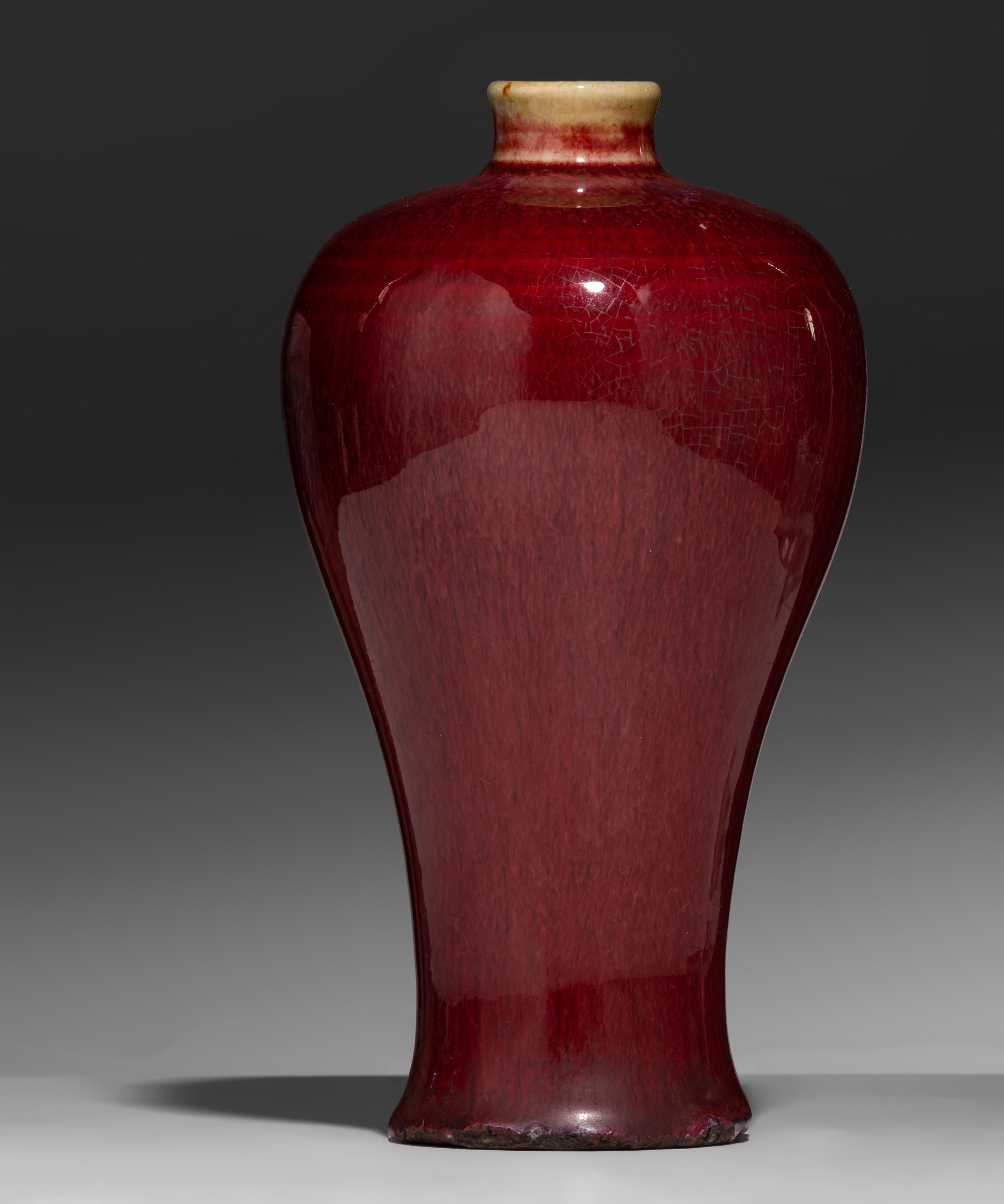 A Chinese sang-de-boeuf glazed meiping vase, H 21,5 cm - Image 4 of 7