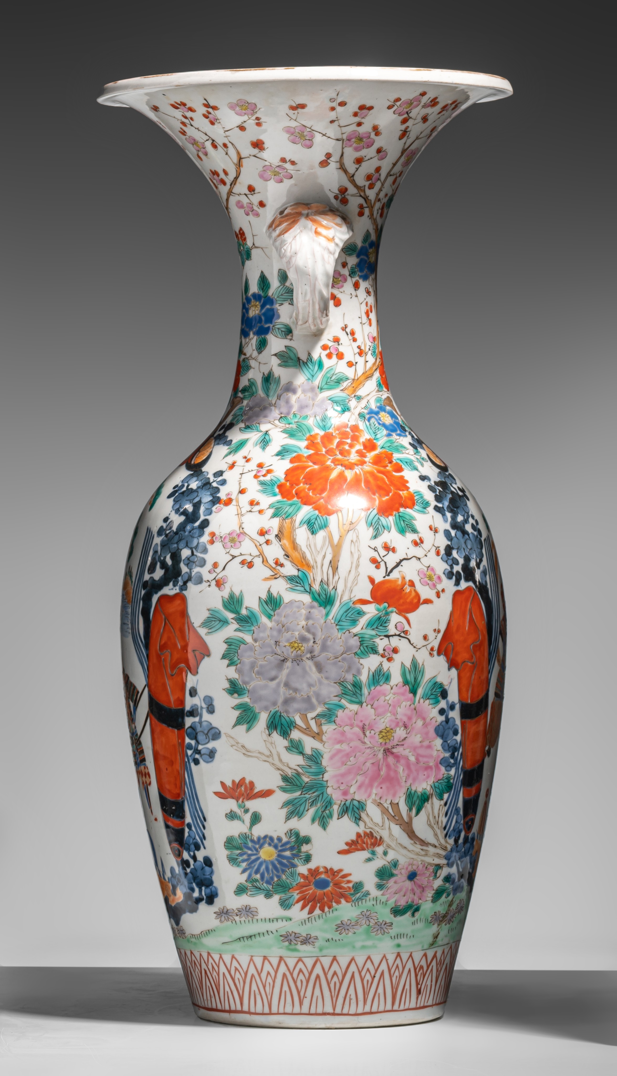 A Japanese Imari vase, paired with elephant-head handles, late Meiji period, 19thC, H 55,5 cm - Image 3 of 7