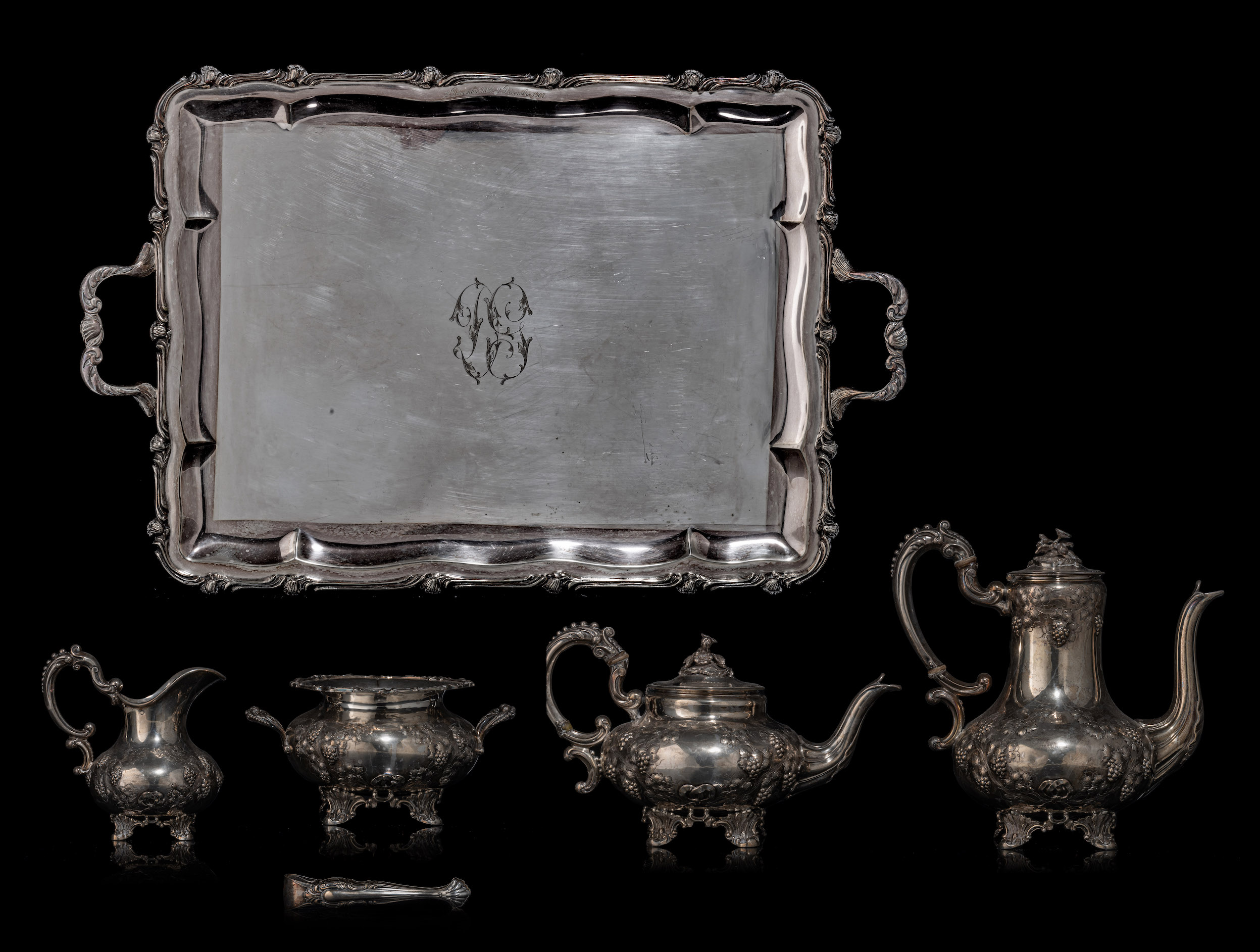 An eclectic four-part silver coffee and tea set, on a silver-plated tray, H 10,5 - 24,5 cm, 2148 g