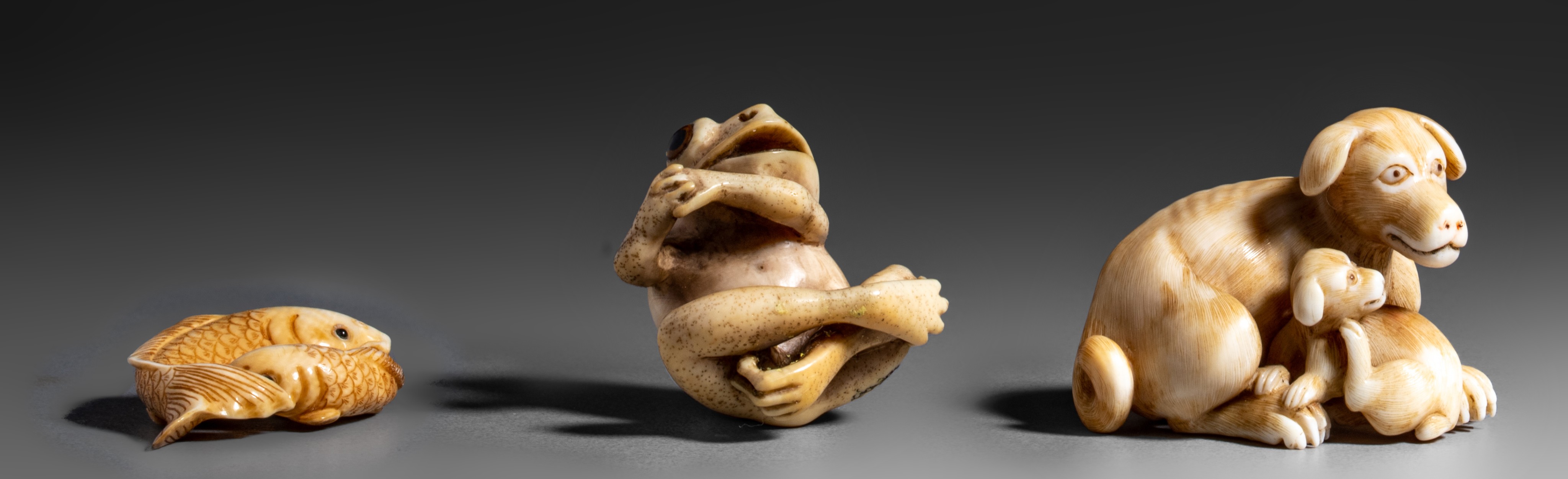 Three ivory okimono/netsuke of animals, 19thC, 15g - 23g - 5g (+) - Image 2 of 9