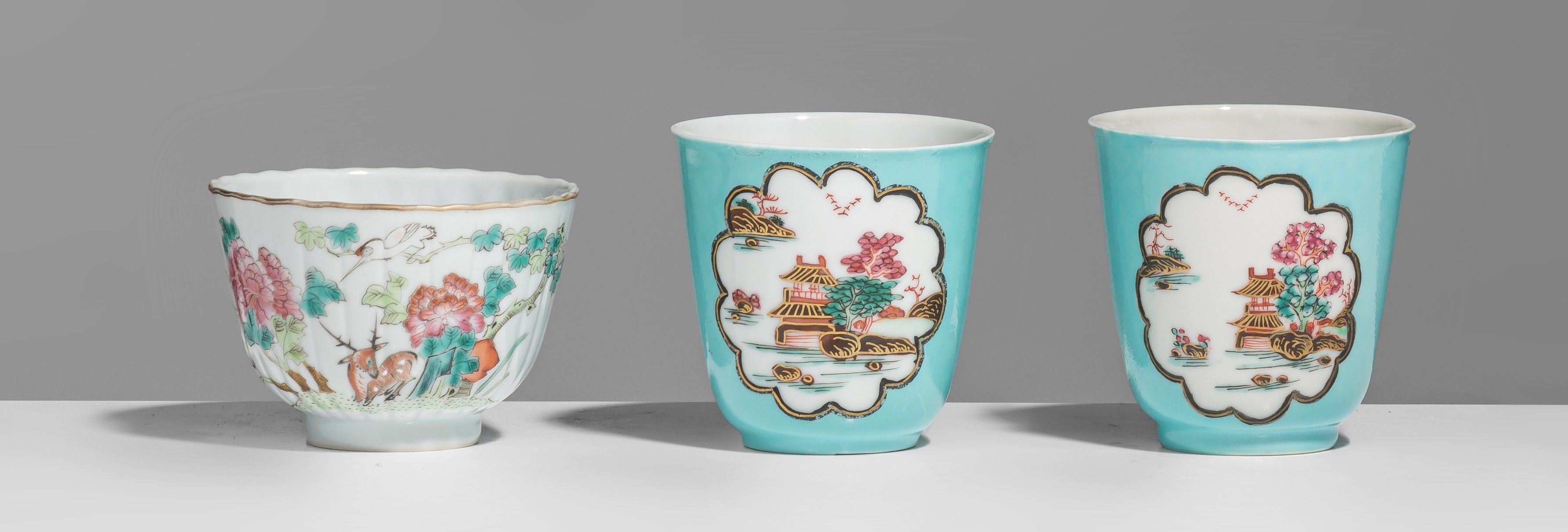 Two rare sets of Meissen-inspired Chinese export porcelain cups and saucers, 18thC, tallest H 7,5 cm - Image 4 of 10