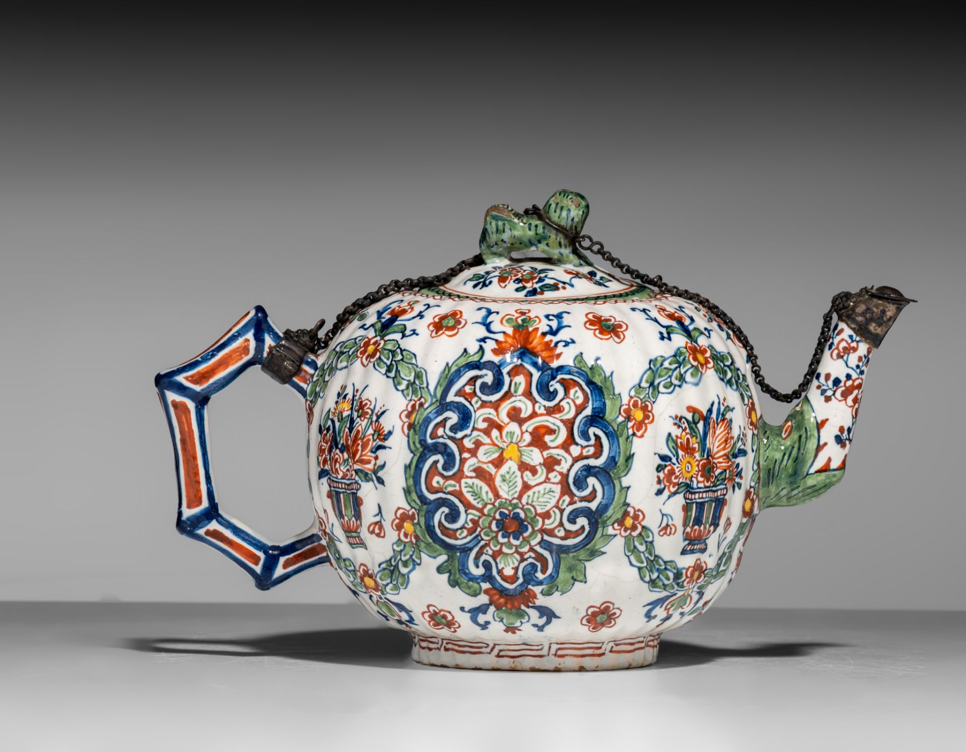 An 18thC Dutch Delft Kakiemon-style teapot, marked Lambertus van Eenhoorn, H 12 cm - Image 2 of 10