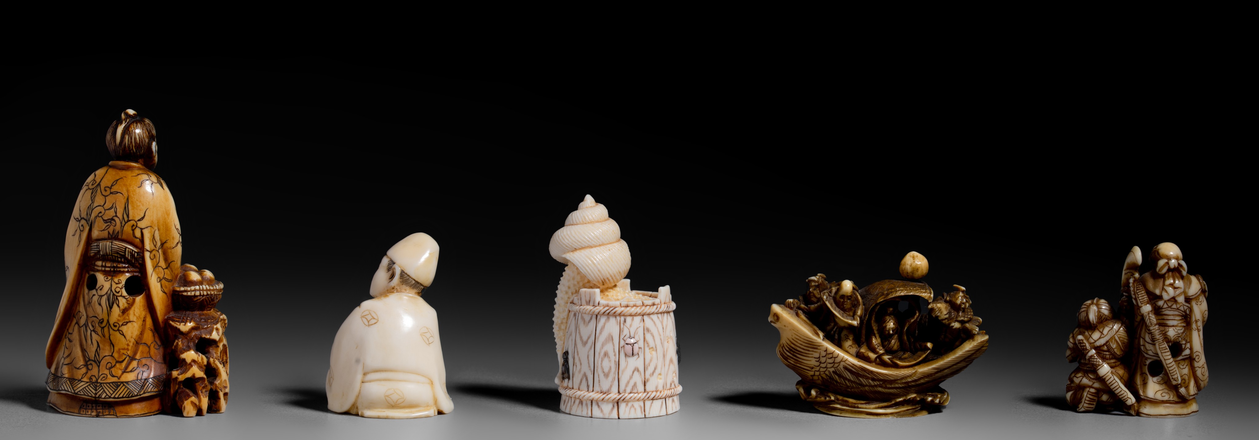 Five ivory netsuke, 19thC, 22 - 13 - 18 - 44 - 14g (+) - Image 3 of 5