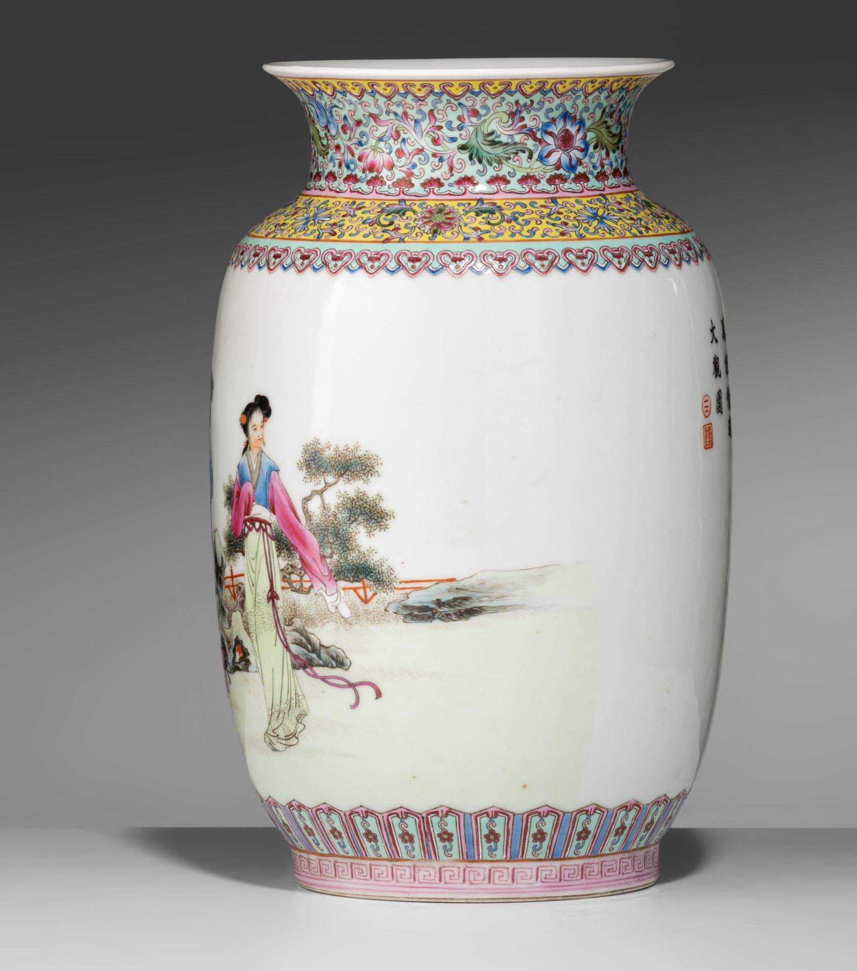 A Chinese famille rose lantern-shaped vase, with a Qianlong seal mark, 20thC, H 35,5 cm - Bild 3 aus 8