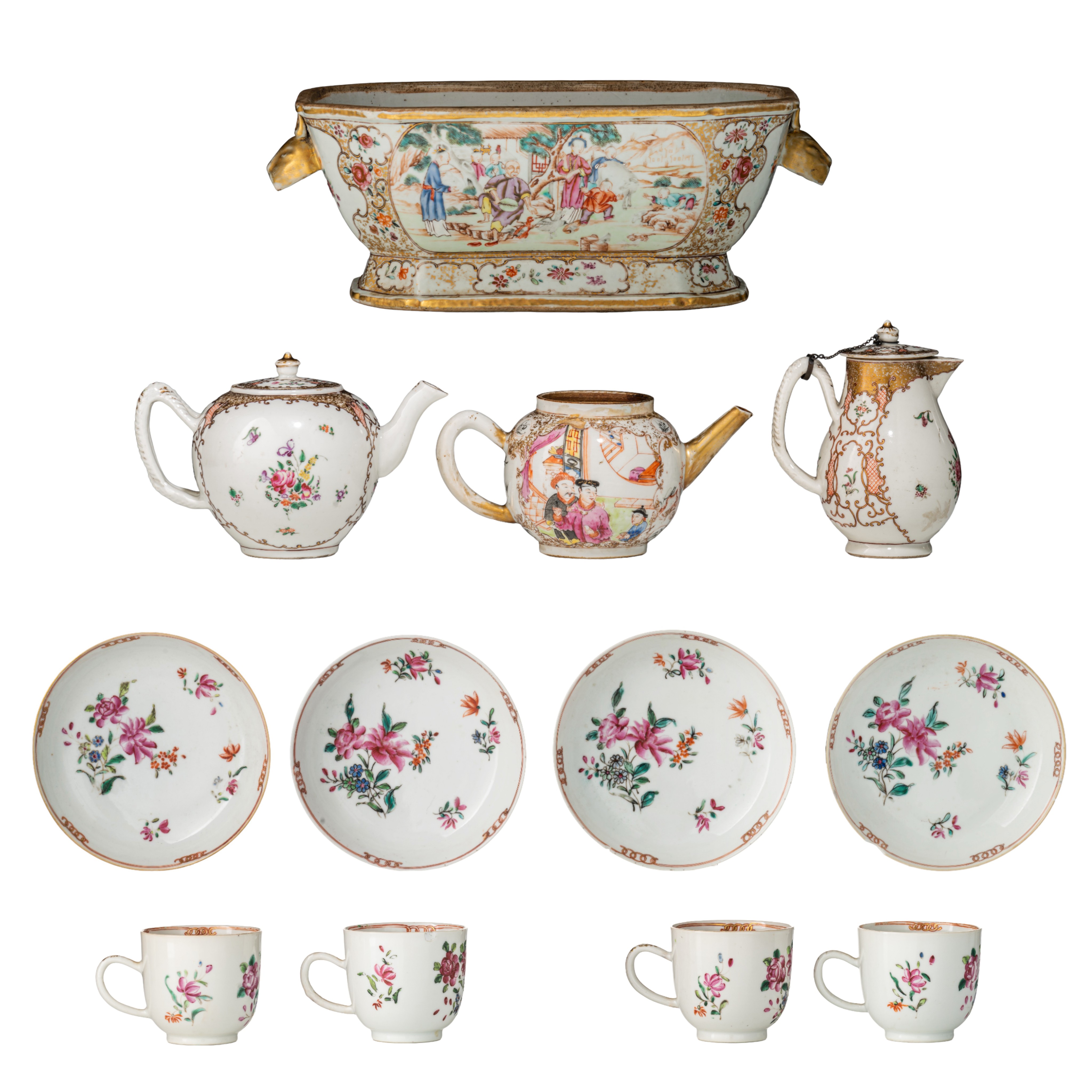 A collection of famille rose and gilt decorated export porcelain ware, 18thC, largest - H 12,5 - 34,
