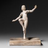 An Art Deco ivory statue of a dancer, H 19,5cm - ca. 1.425 g (incl. base) (+)