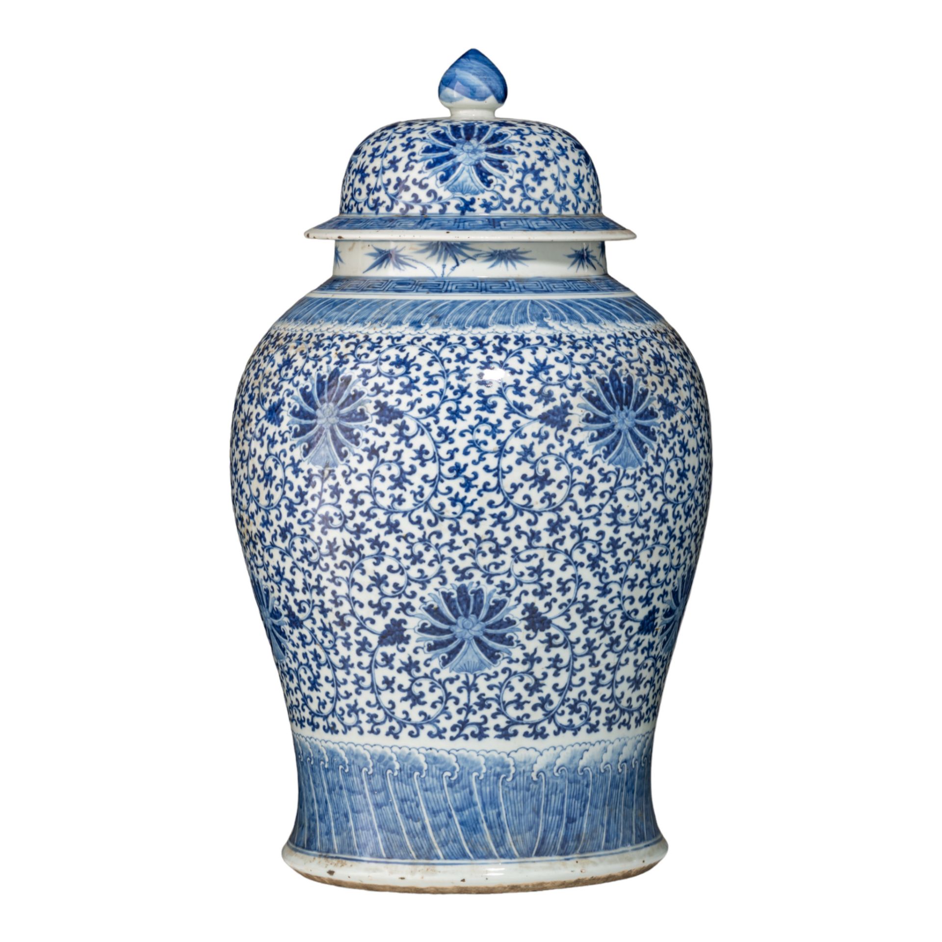 A Chinese blue and white 'Lotus Scroll' covered vase, late 18thC, H 63,5 cm