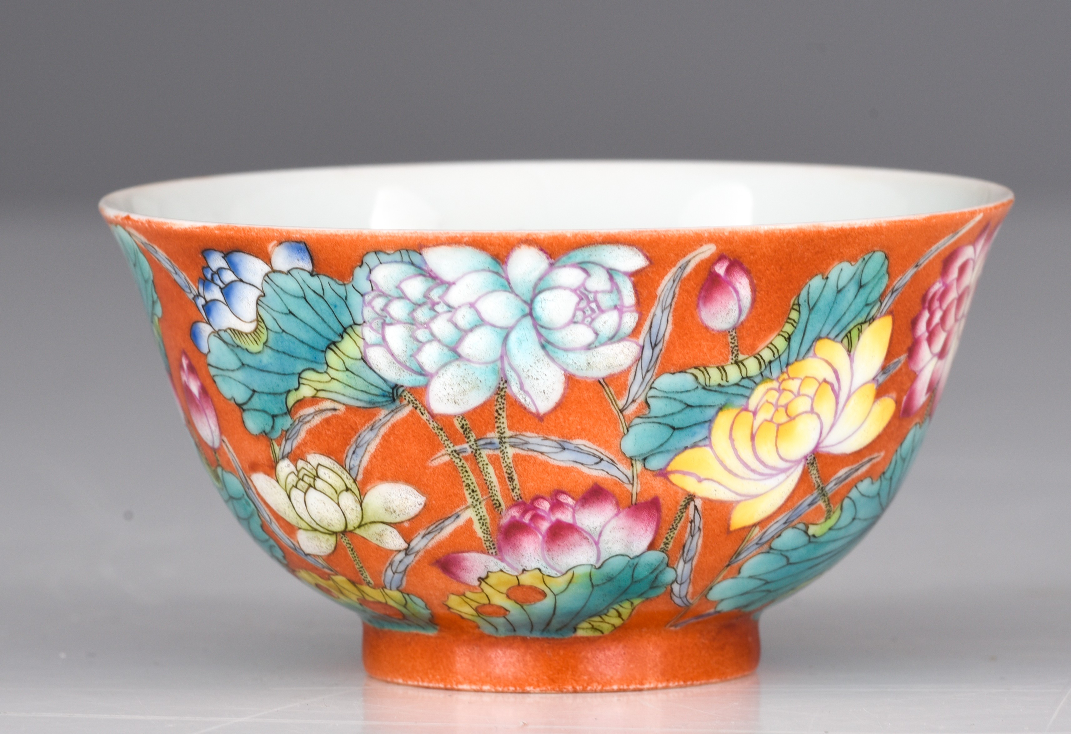 A Chinese famille rose bowl, with a Yongzheng mark - a blue and white bowl, with a Kangxi mark, ø 11 - Image 19 of 19