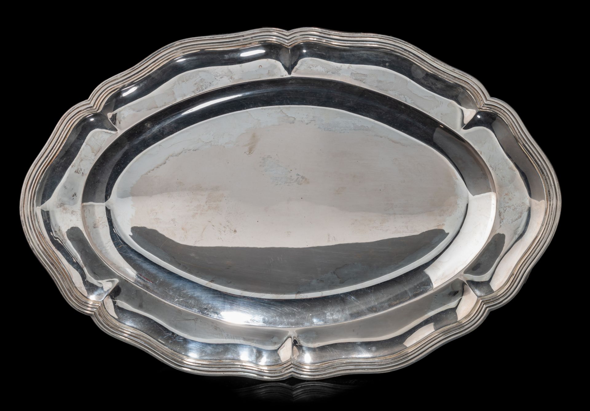Two silver trays, 30,5 x 45,5/46 cm - total weight: ca. 2.521 g - Image 4 of 6