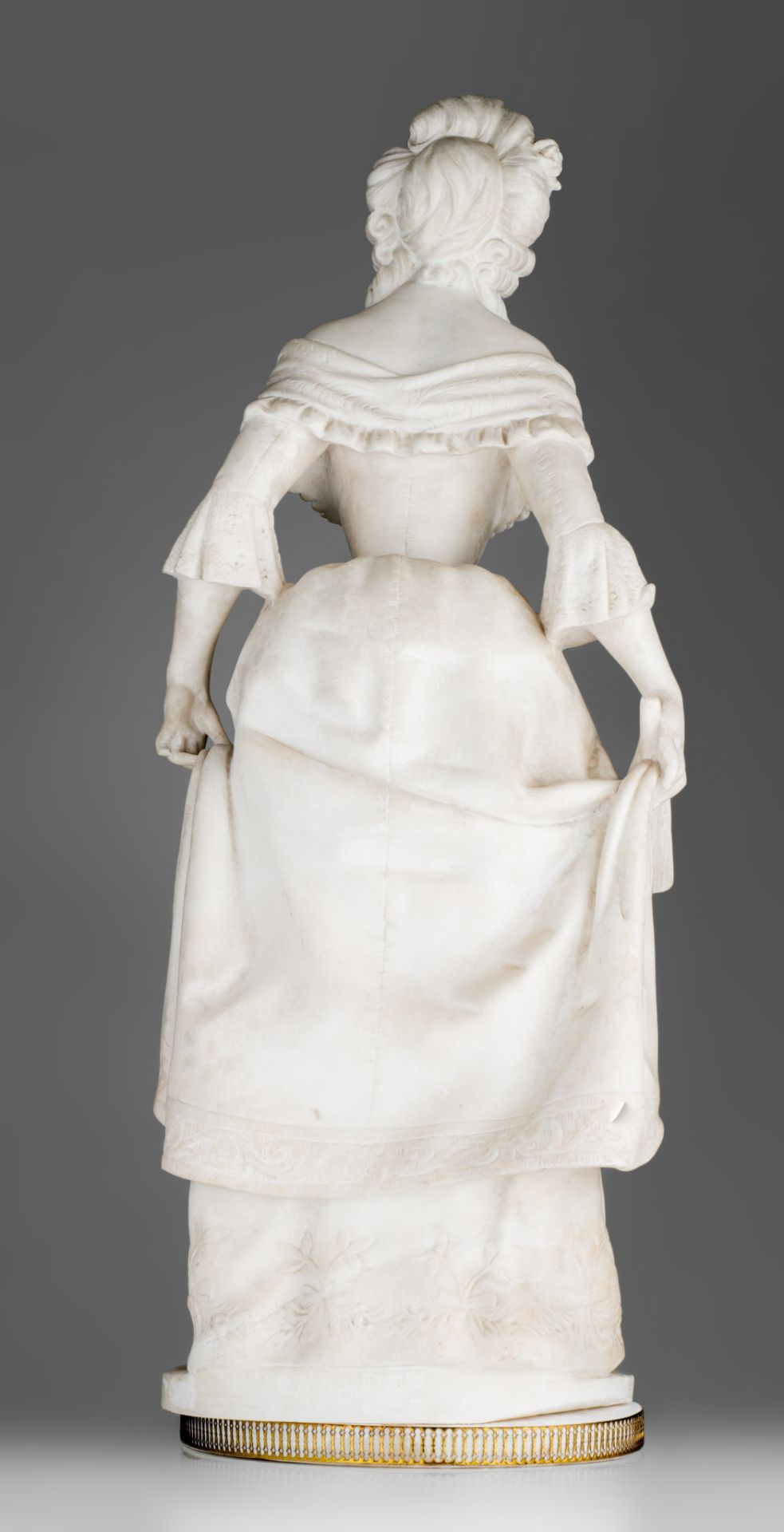 Dominique Alonzo (act. 1910-1930), 'la Révérence', Carrara marble, H 67 cm - Image 6 of 16