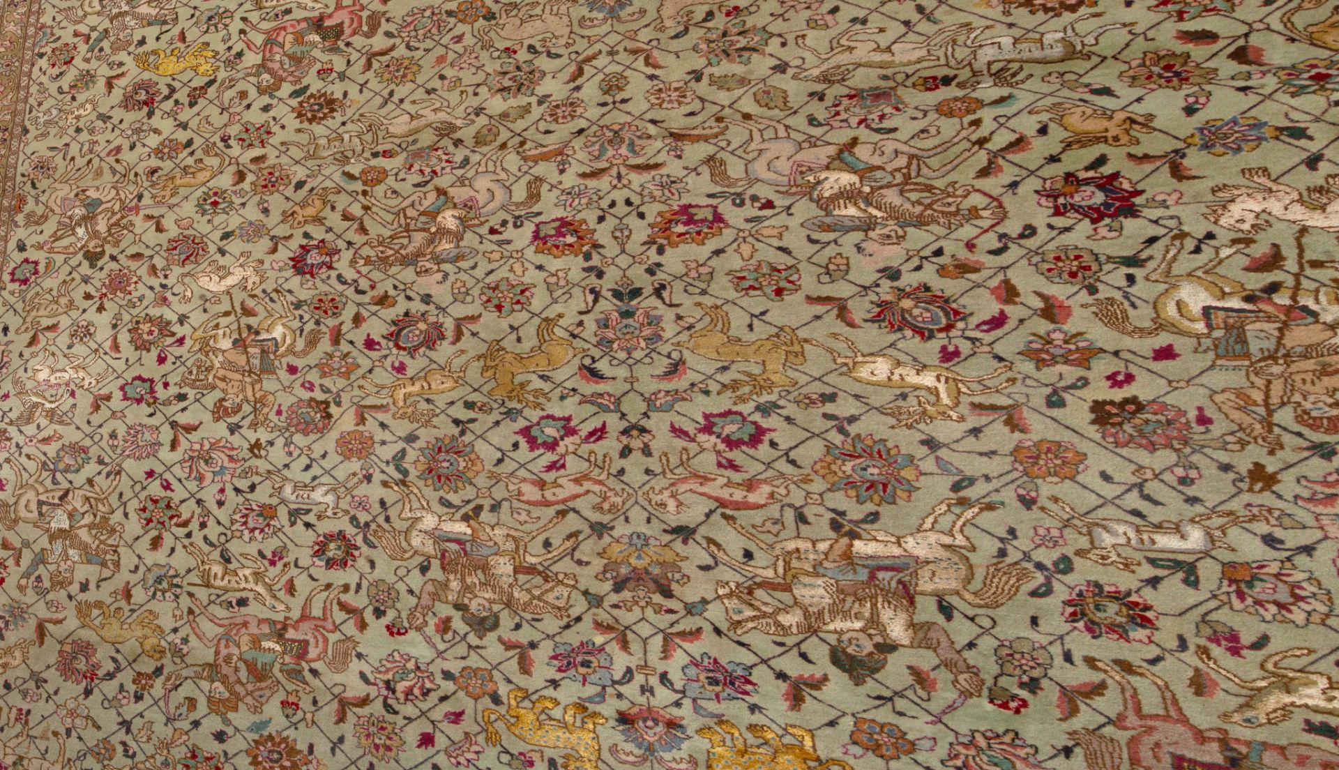 A large Oriental carpet decorated with hunting scenes to the field, 303 x 385 cm - Bild 5 aus 8