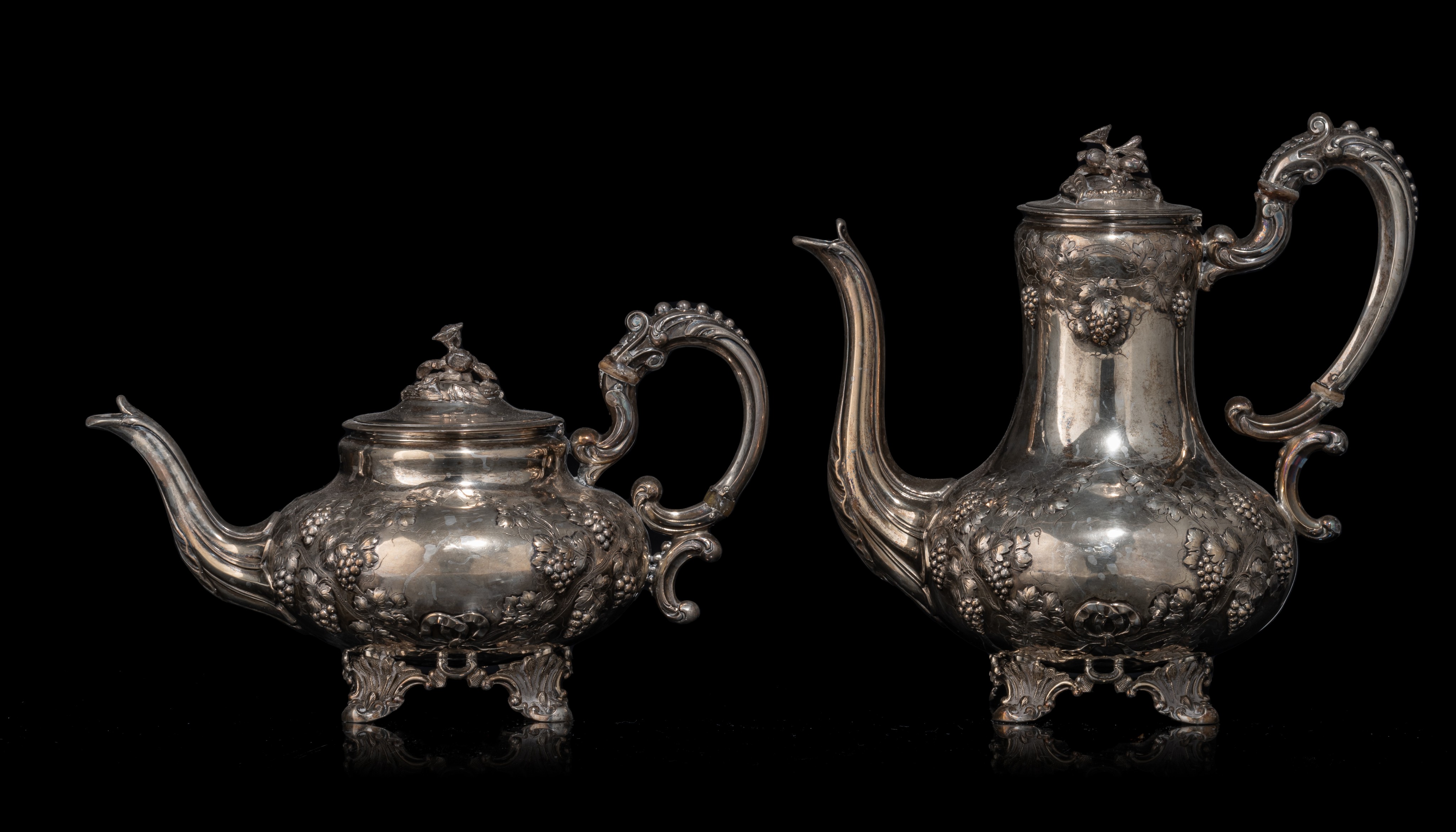 An eclectic four-part silver coffee and tea set, on a silver-plated tray, H 10,5 - 24,5 cm, 2148 g - Image 4 of 22