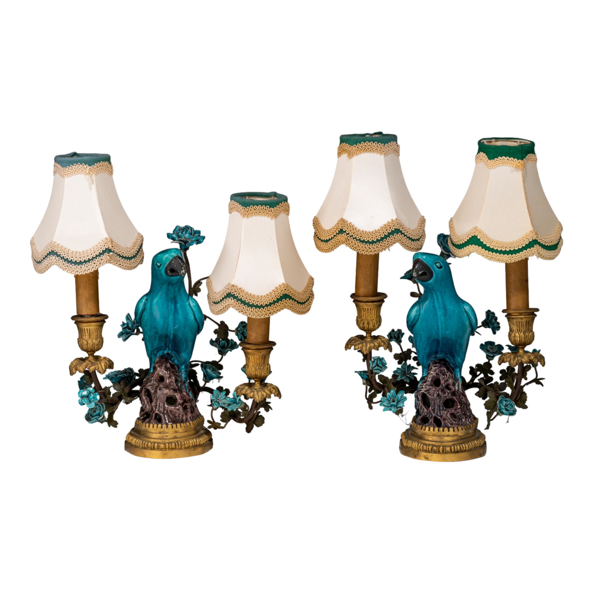 A pair of table lamps, brass-mounted porcelain parrots, marked Samson, late 19thC, H 26 - 28 cm