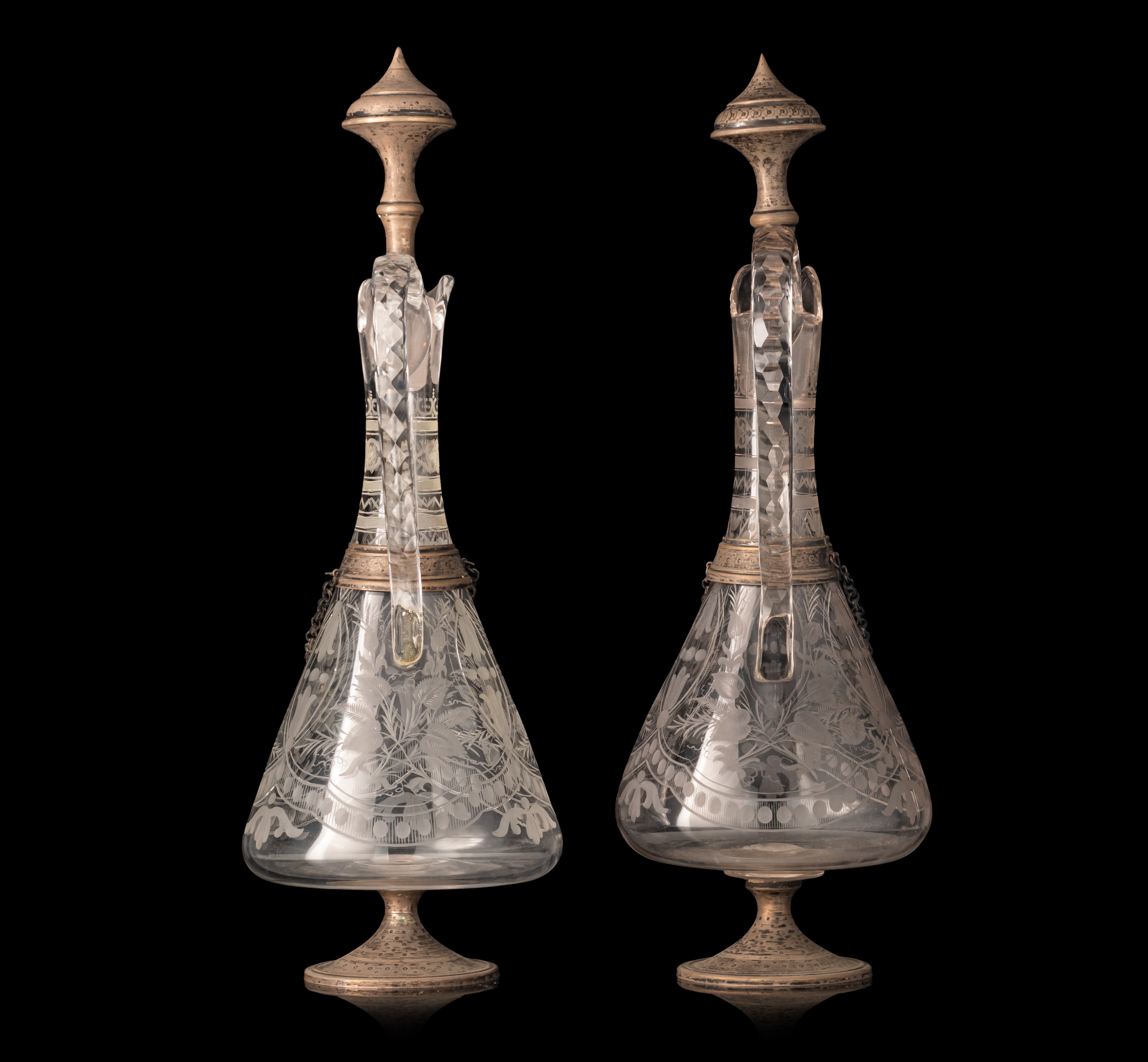 A pair of glass, silver-plated brass mounted decanters, H 41 - 42 cm - Image 4 of 7