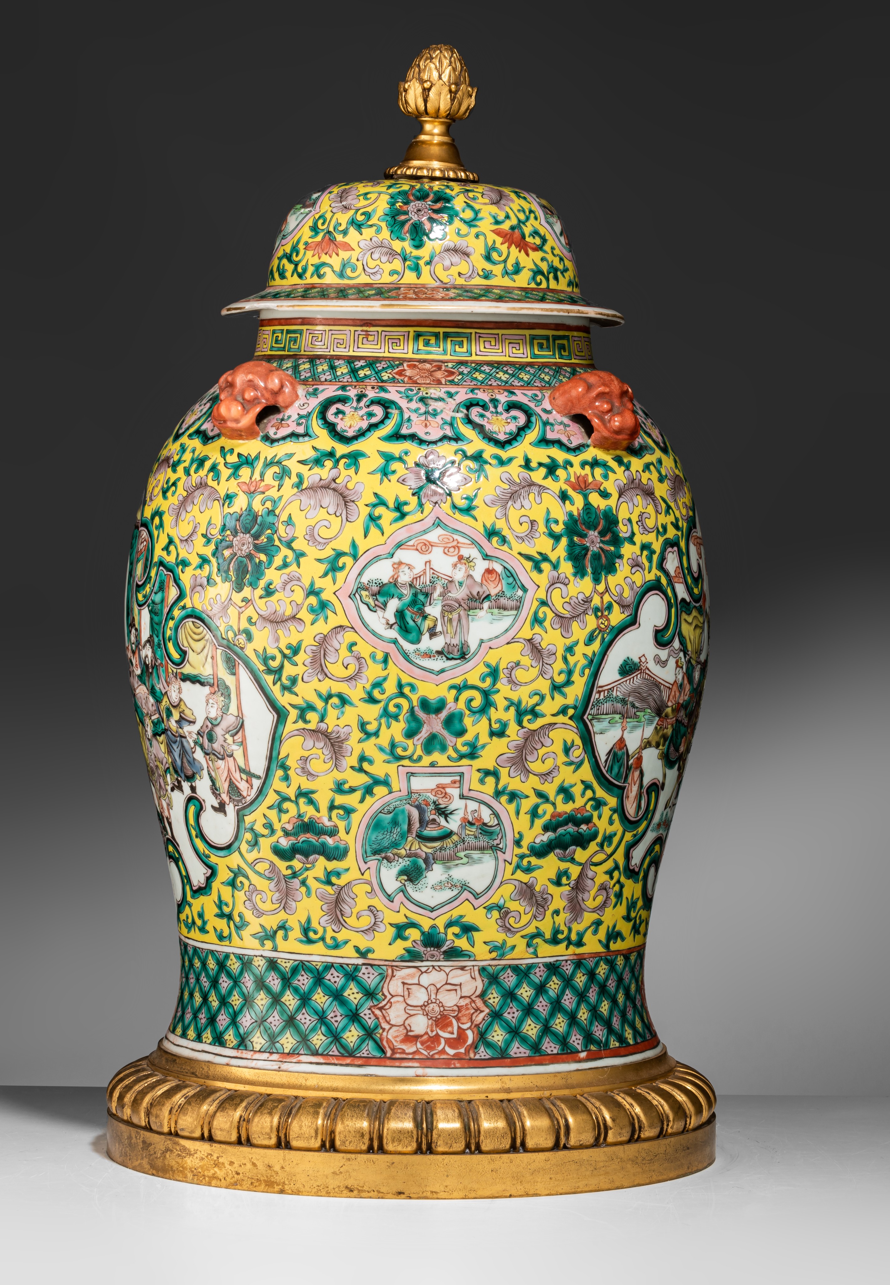 A Chinese famille rose covered vase, 19thC, H 53,5 - Total H 71 cm - Image 5 of 9