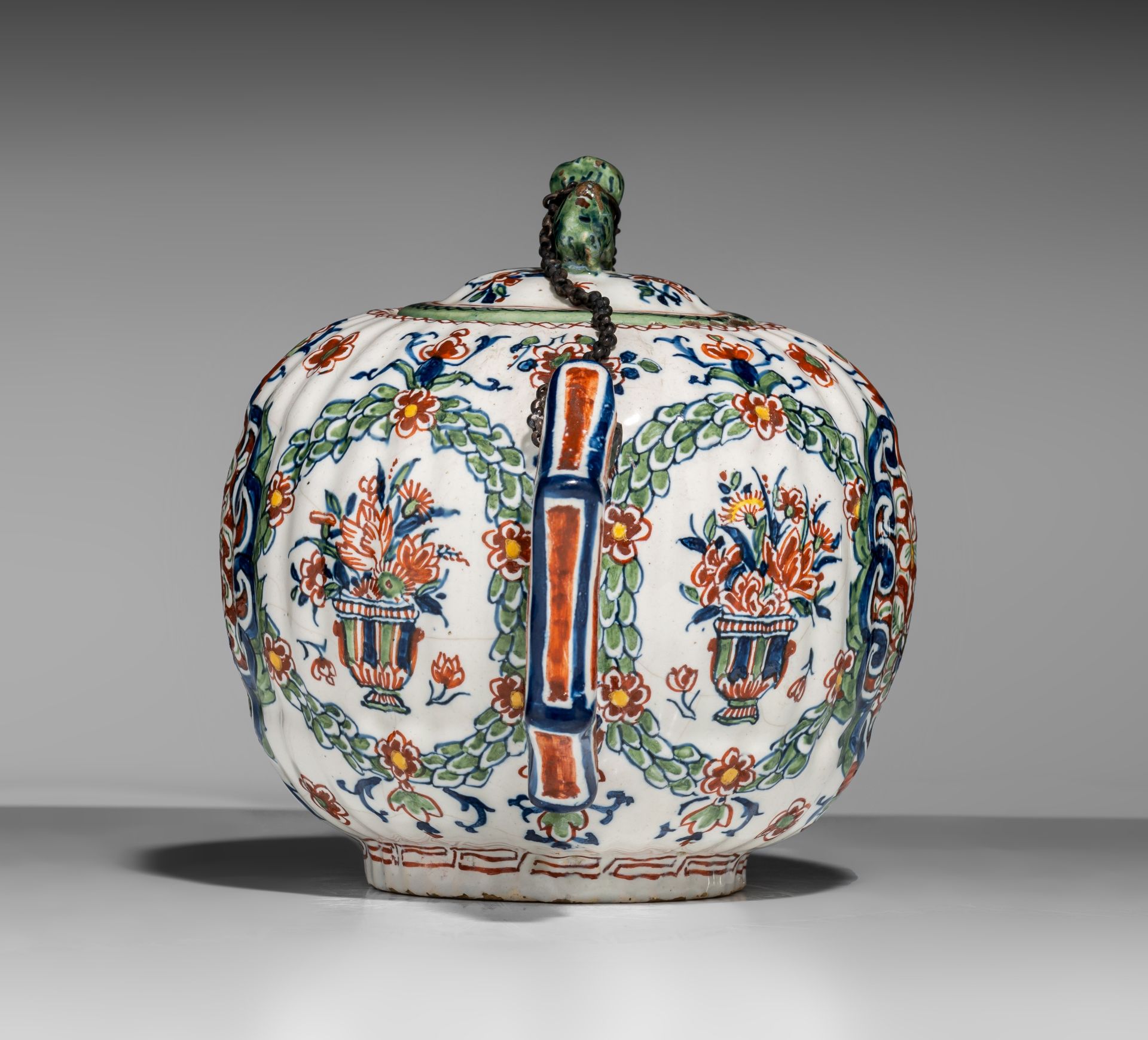 An 18thC Dutch Delft Kakiemon-style teapot, marked Lambertus van Eenhoorn, H 12 cm - Image 6 of 10