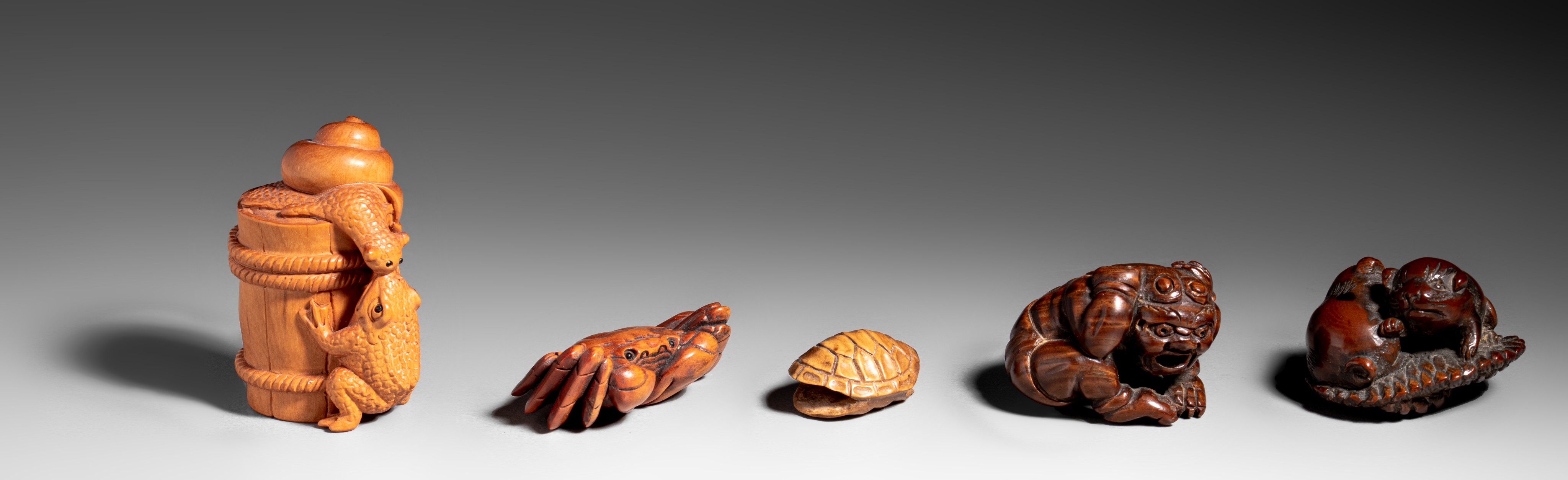 Four netsuke and a ditto ojime, 19th/20thC, H 5,4 cm - W 4,6 cm - W 4,1 cm - W 3,9 cm - H 2,8 cm - Image 2 of 7