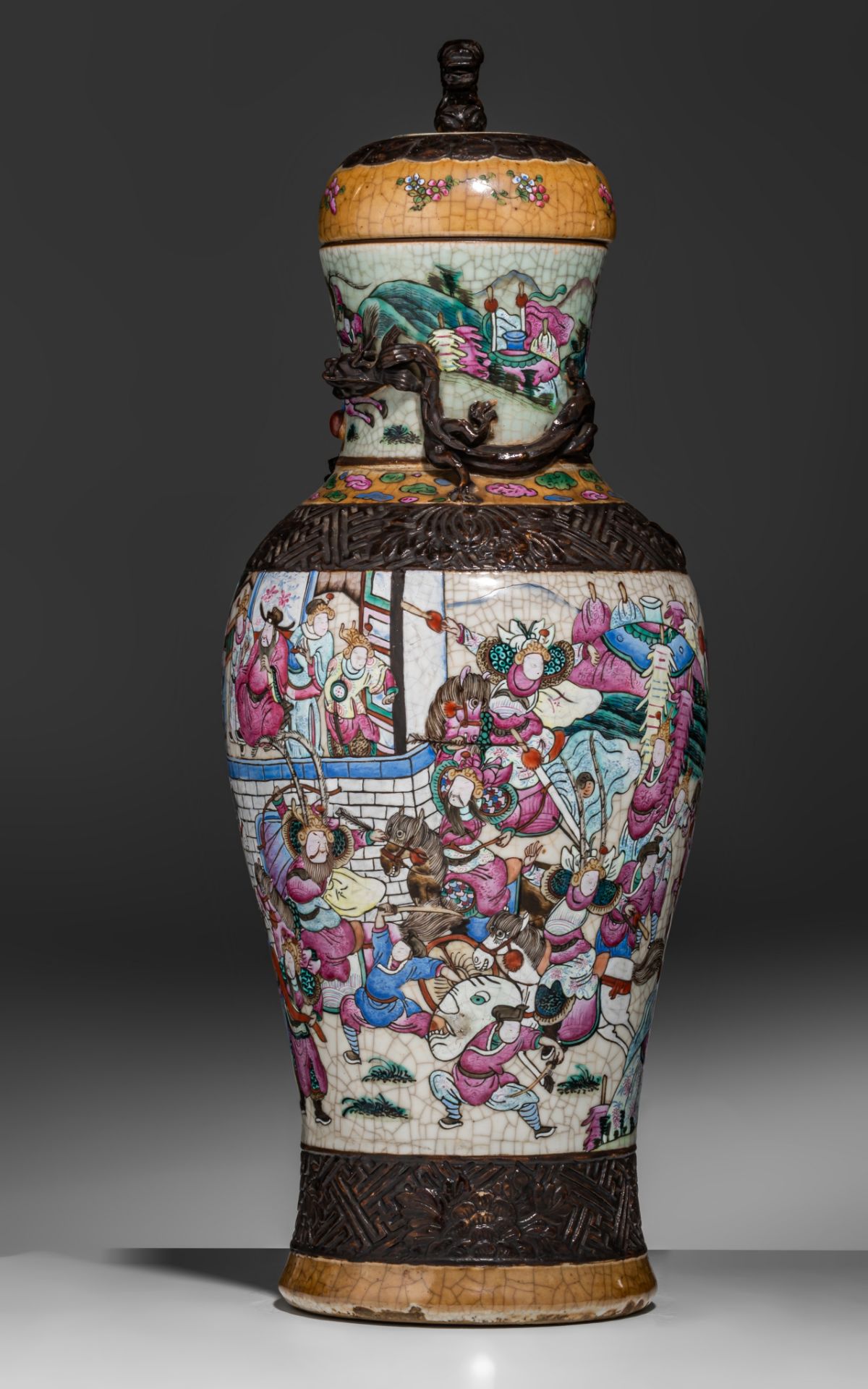 A Chinese famille rose 'Battle scene' Nanking stoneware lidded vase, 19thC, Total H 66 cm - Bild 3 aus 10