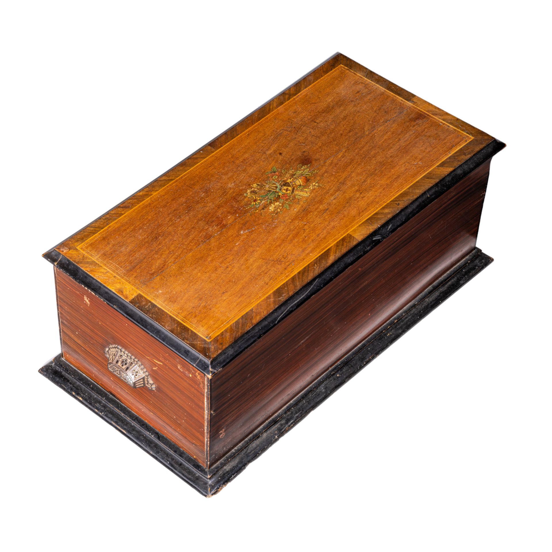 A Victorian mahogany and rosewood veneered cylinder musical box, 1920s, H 28,5 - W 70- D 37 cm - Image 9 of 10