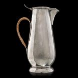 A silver-plated coffee pot, marked Hukin & Heath 8528, Birmingham, ca 1885-1890, H 22,3 cm
