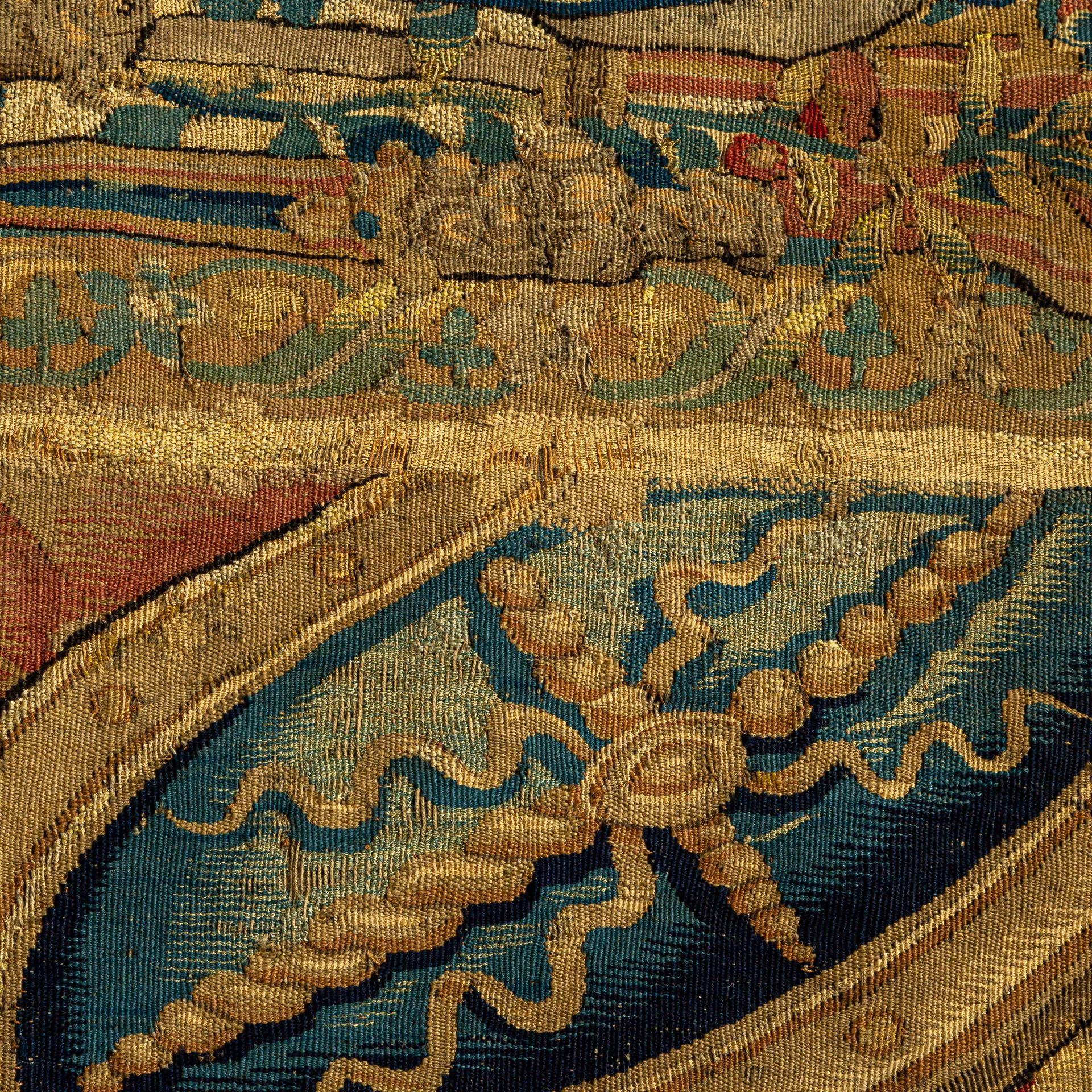 A 16thC Brussels wall tapestry depicting a battle scene, ca 1575-1585, 186 x 306 cm - Image 10 of 11