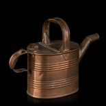 A red copper watering can, marked Army & Navy C.S.L., London, ca 1890, H 22,4 cm