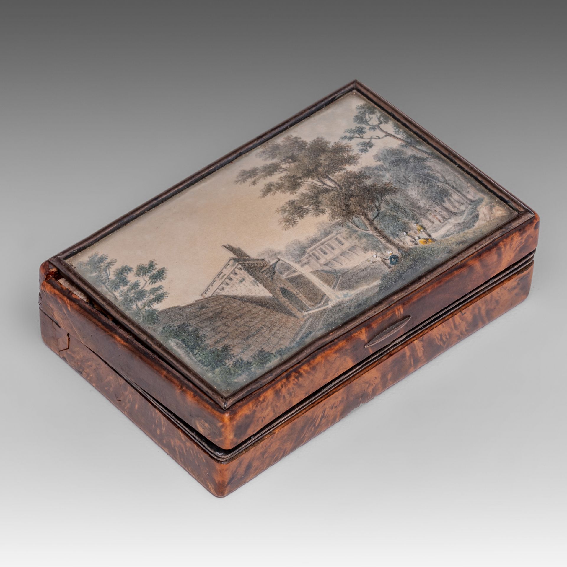 An interesting collection of three snuffboxes, 18th/19thC, H 5 cm (tallest) - Image 12 of 17