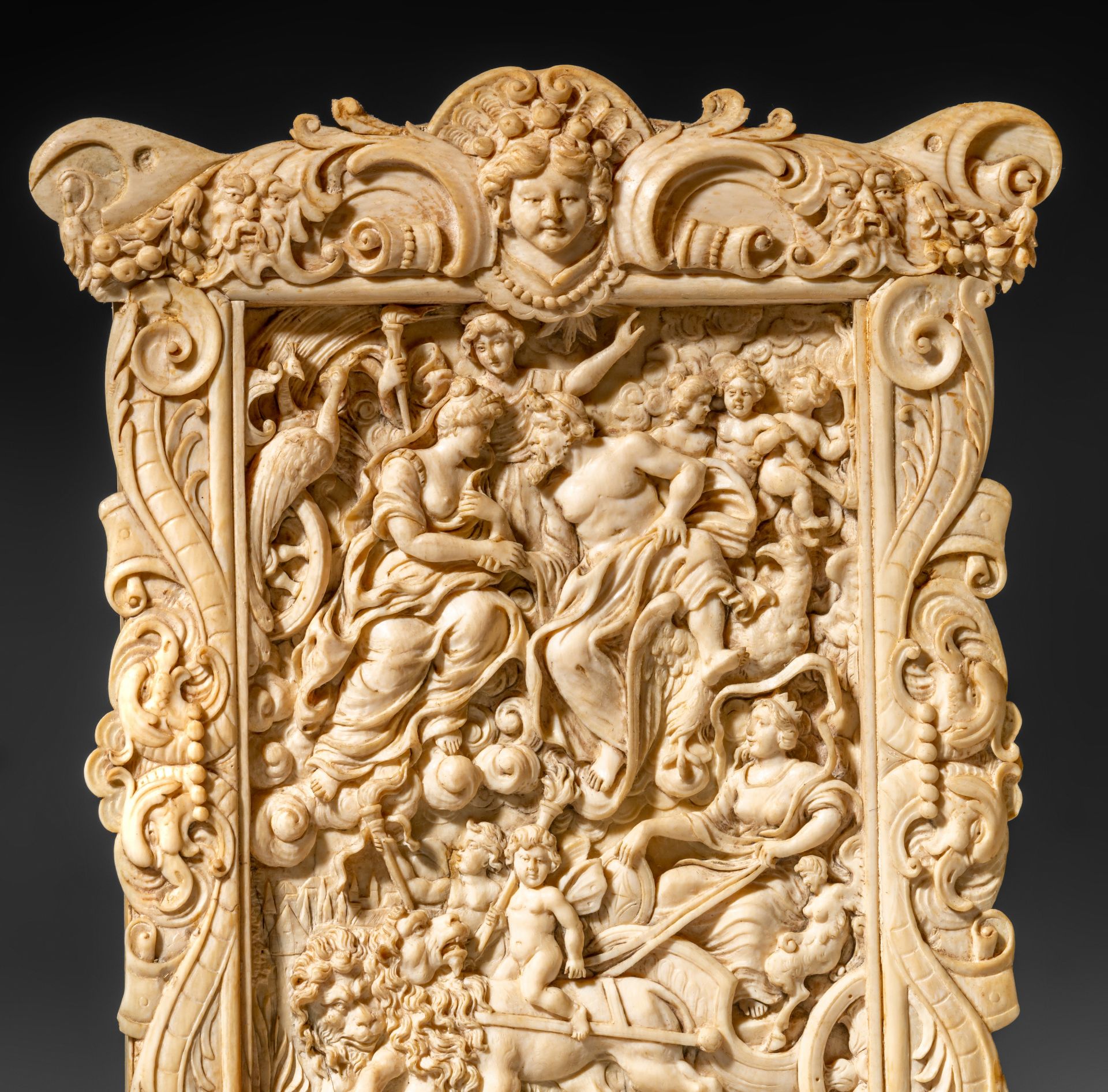 A pair of plaques carved in high relief, second half 19thC, 18 × 24,4 cm, 429 g - 490 g (+) - Bild 7 aus 8