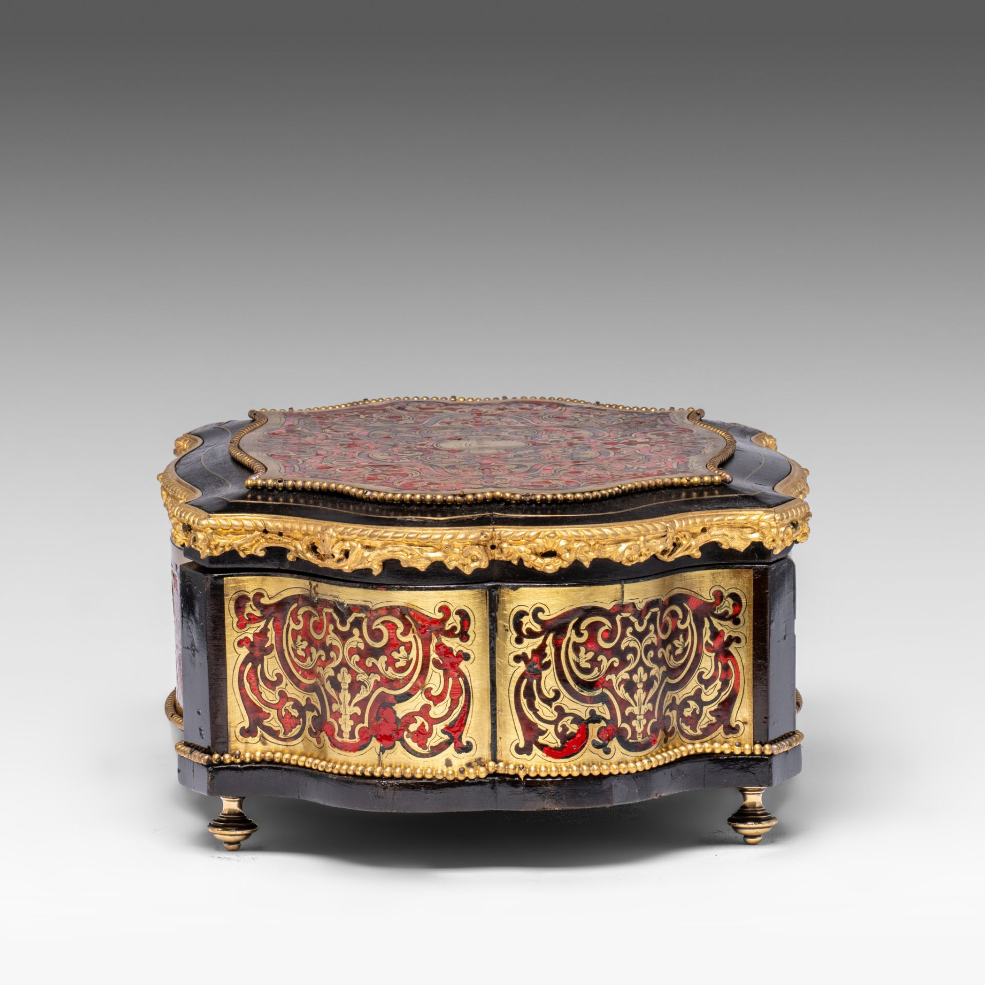 A Napoleon II Boulle work box with gilt brass mounts, H 13 - W 30 cm - Image 3 of 9