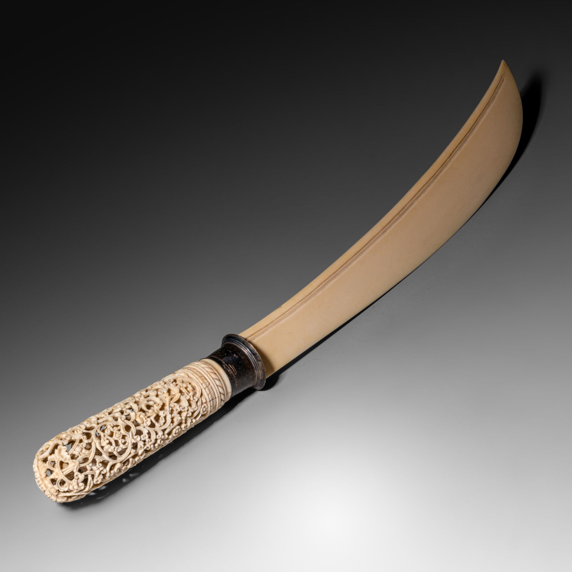 Two Burmese Colonial Ivory paperknives, L 51 cm - 200 g / L 35,8 cm - 80 g, both items are 19th or e - Bild 5 aus 18