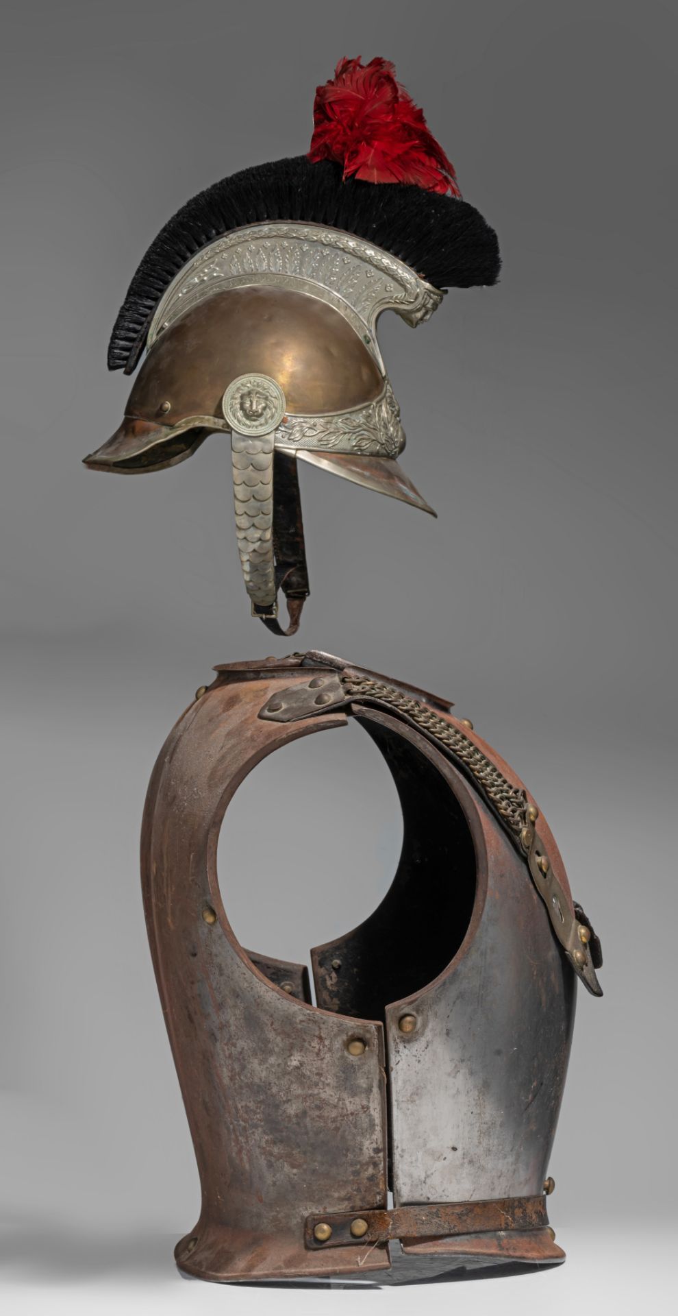 A French cuirassier breastplate and helmet, personalized and issued in 1875, Total H 73 cm - Bild 6 aus 6