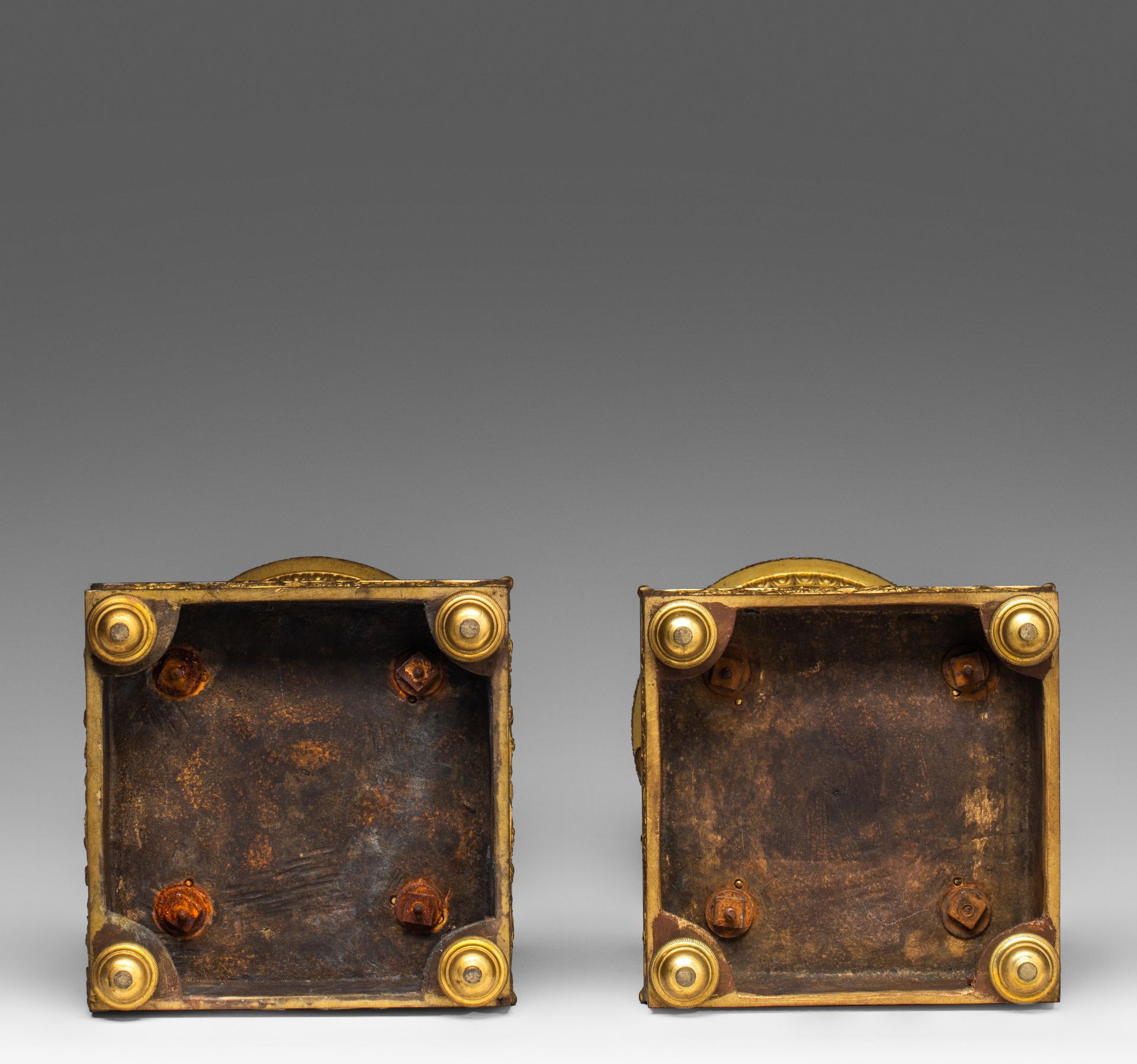 A pair of Neoclassical gilt bronze-mounted porphyry cassolettes, 19thC, H 35 cm - Image 5 of 8