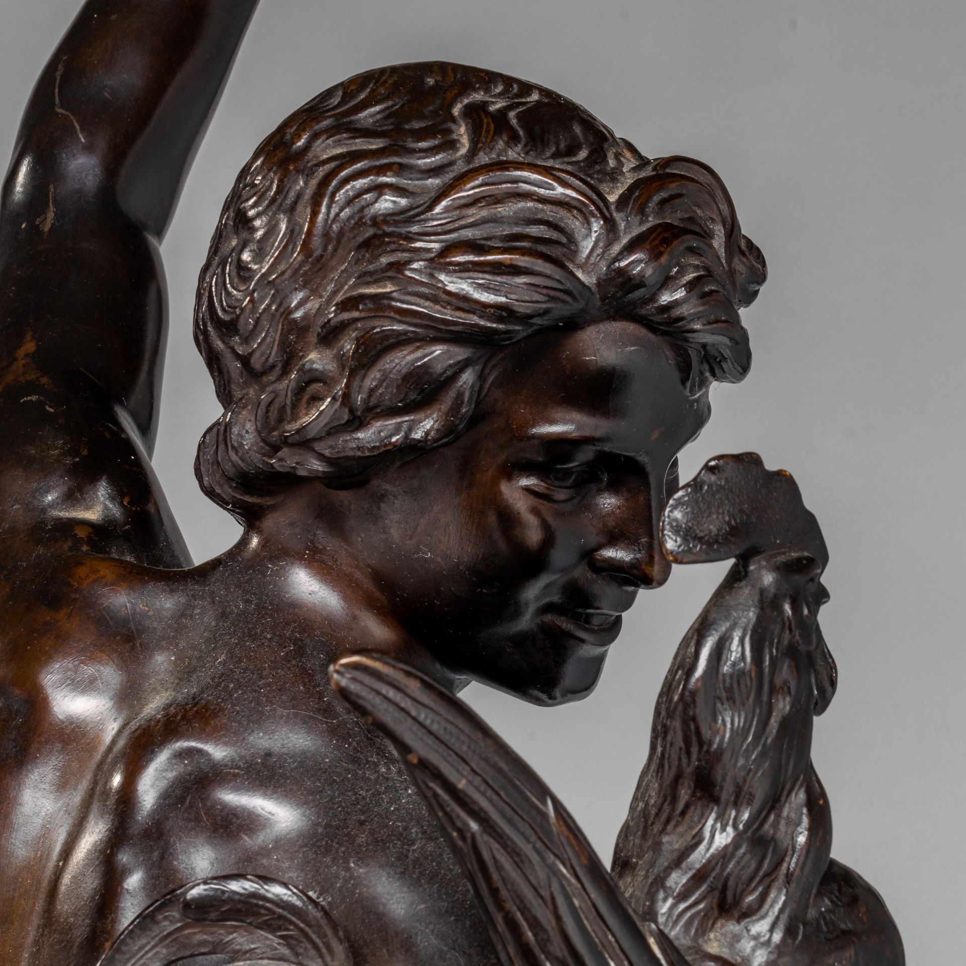 Alexandre Falguire (1831-1900), 'Le vainqueur au combat de coqs', patinated bronze fixed on a marble - Bild 10 aus 14