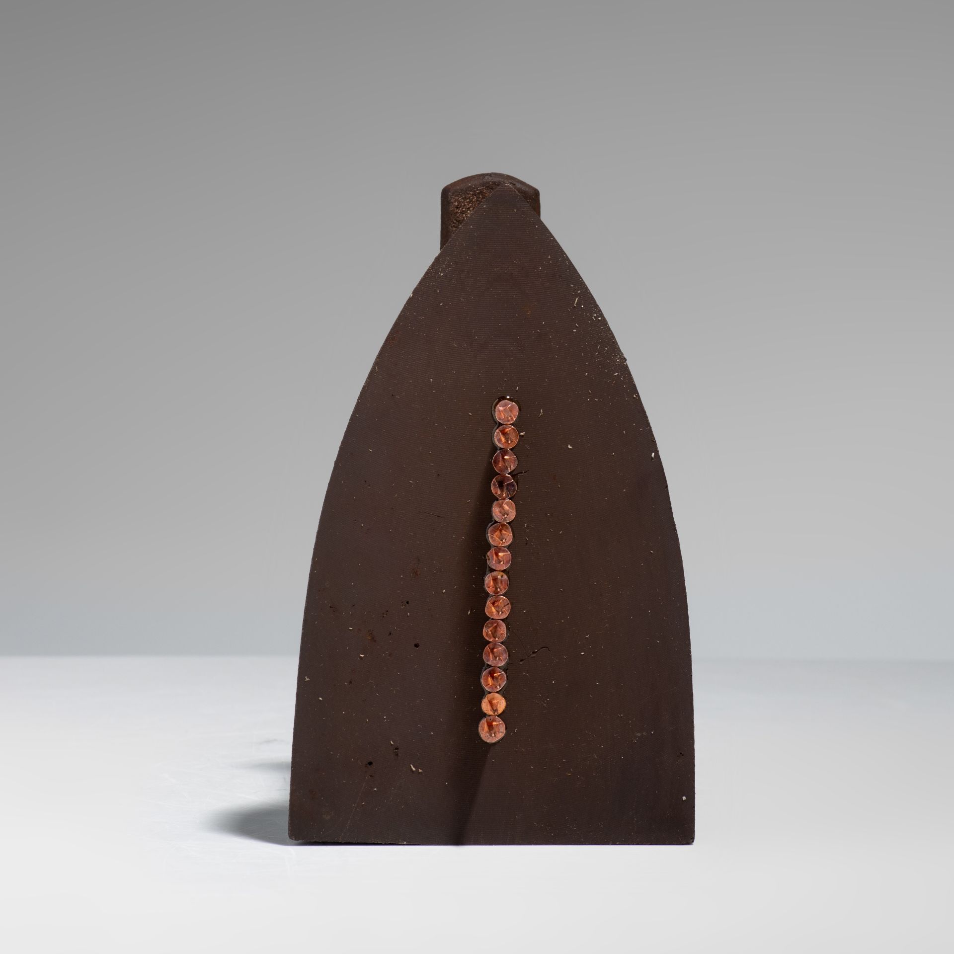 Man Ray (1890-1976), 'Le Cadeau', 1974, No 2719/5000, H 16,5 cm - Bild 2 aus 8