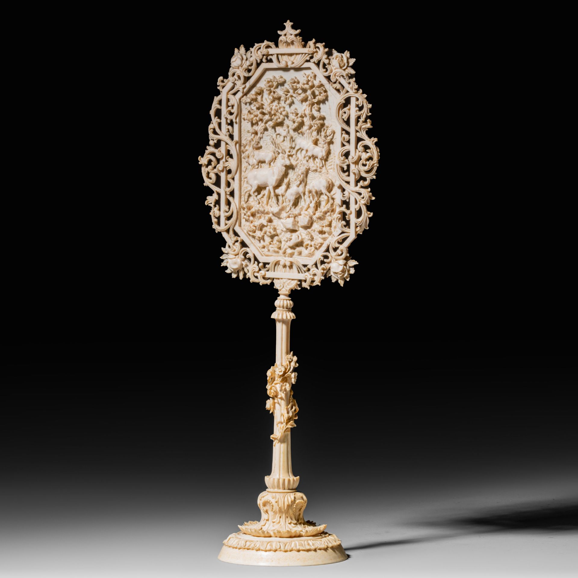 A 19thC, probably German, richly carved ivory candle screen, H 43,5 cm - 491 g (+) - Image 2 of 6