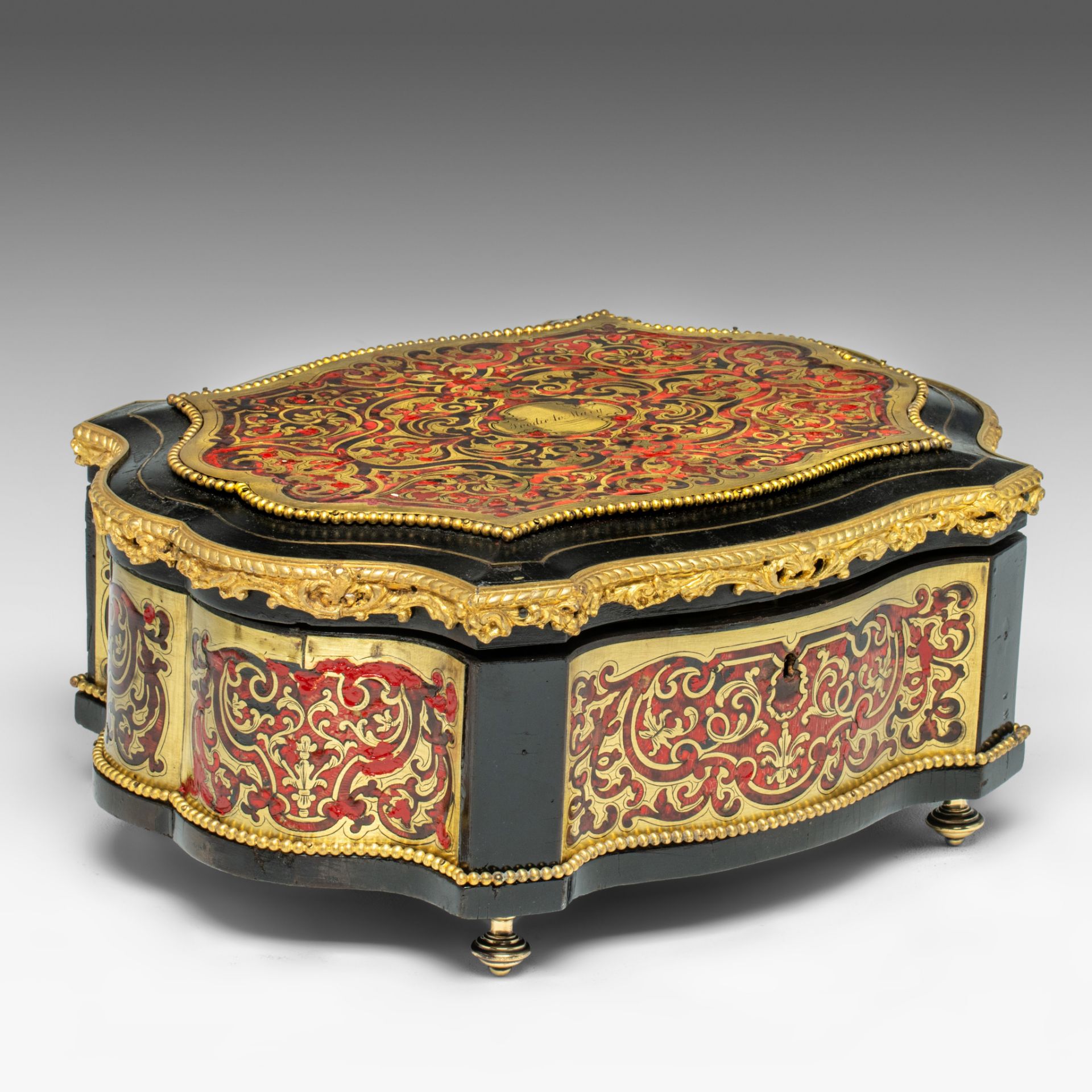 A Napoleon II Boulle work box with gilt brass mounts, H 13 - W 30 cm