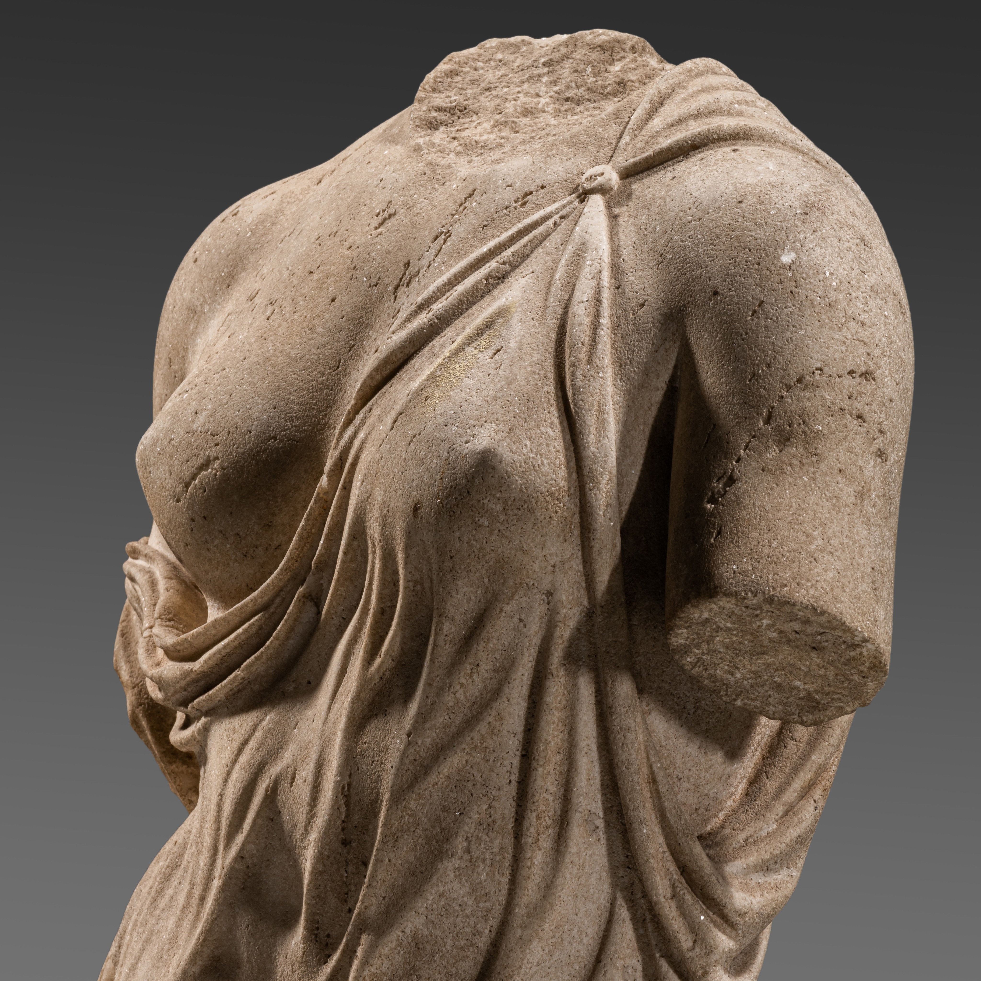 A marble copy after the Roman 'Venus Genetrix', 19thC or later, 90 cm - Image 8 of 12