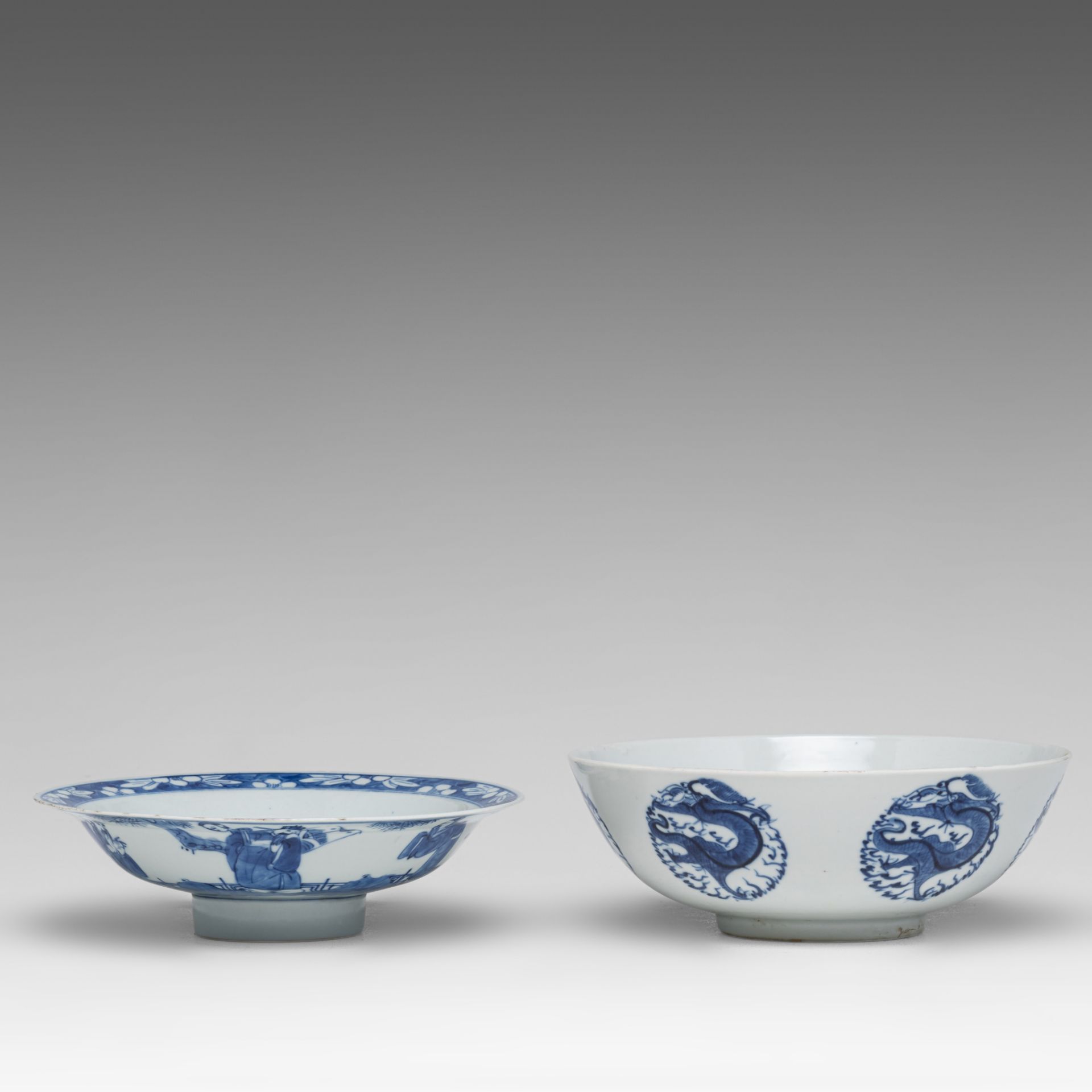 A collection of Chinese blue and white bowls and a pair of celadon vases, late 19thC/Republic period - Image 5 of 19