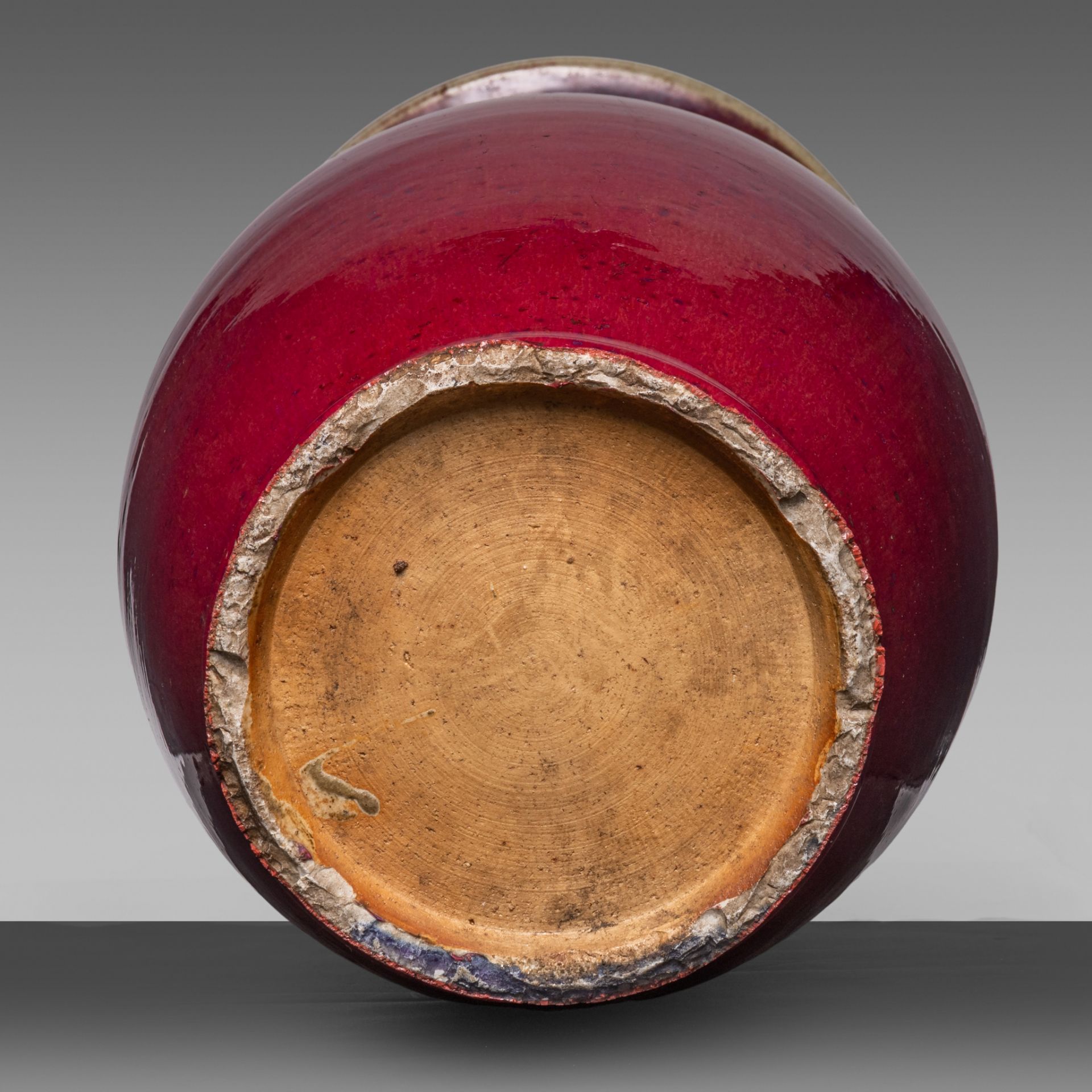 A fine Chinese sang-de-boeuf glazed vase, H 59 cm - Bild 6 aus 6