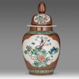 A Chinese famille verte and cafe-au-lait glazed lidded jar, Republic period, H 45,5 cm