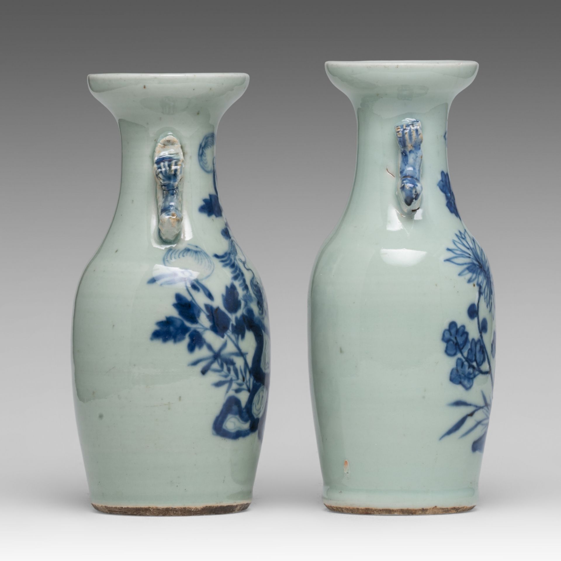 A collection of Chinese blue and white bowls and a pair of celadon vases, late 19thC/Republic period - Image 11 of 19