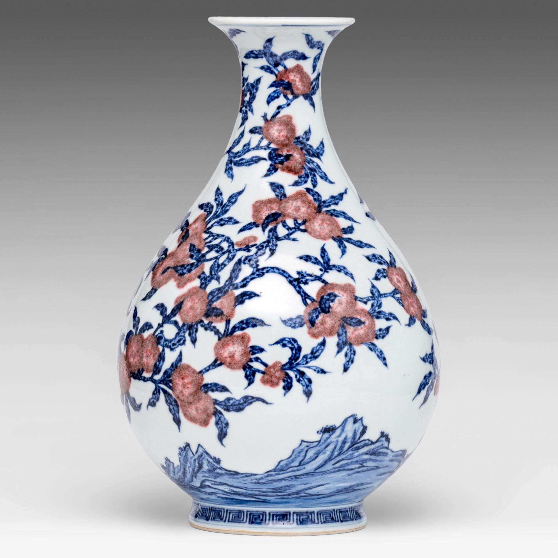 A Chinese blue and white and copper red 'Peaches' yuhuchunping vase, with a Yongzheng mark, H 32,5 c - Image 2 of 6