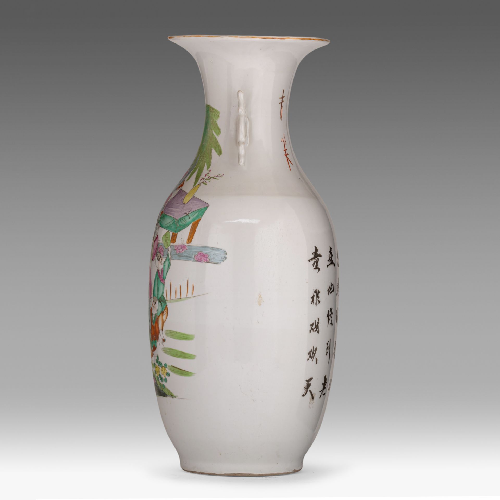 Three Chinese famille rose vases, with a signed text, Republic period/ 20thC, H 54,5 - 57,5 cm - Bild 15 aus 19