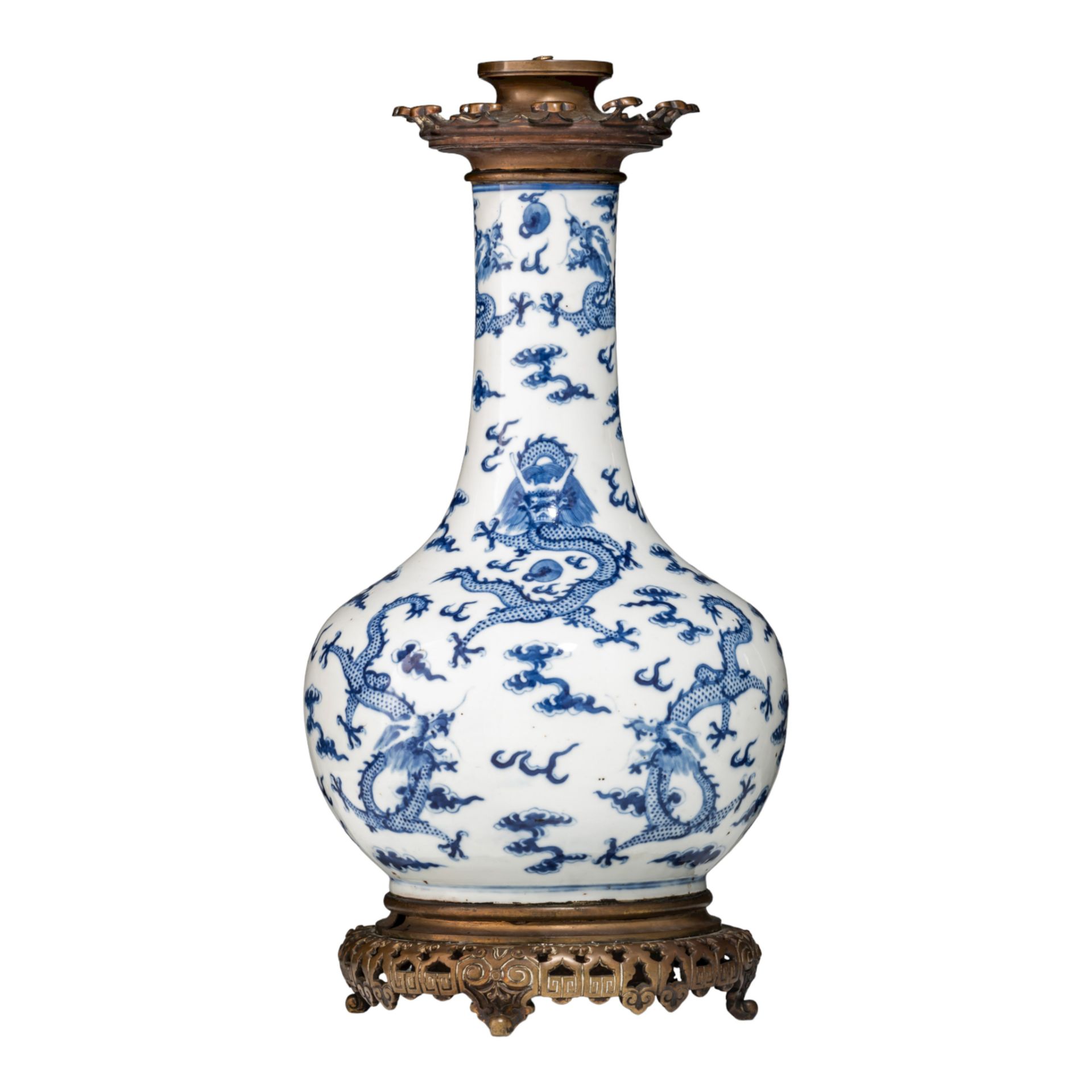 A Chinese blue and white 'Dragons' bottle vase, Guangxu period, Total H 47,5 cm - Bild 2 aus 7