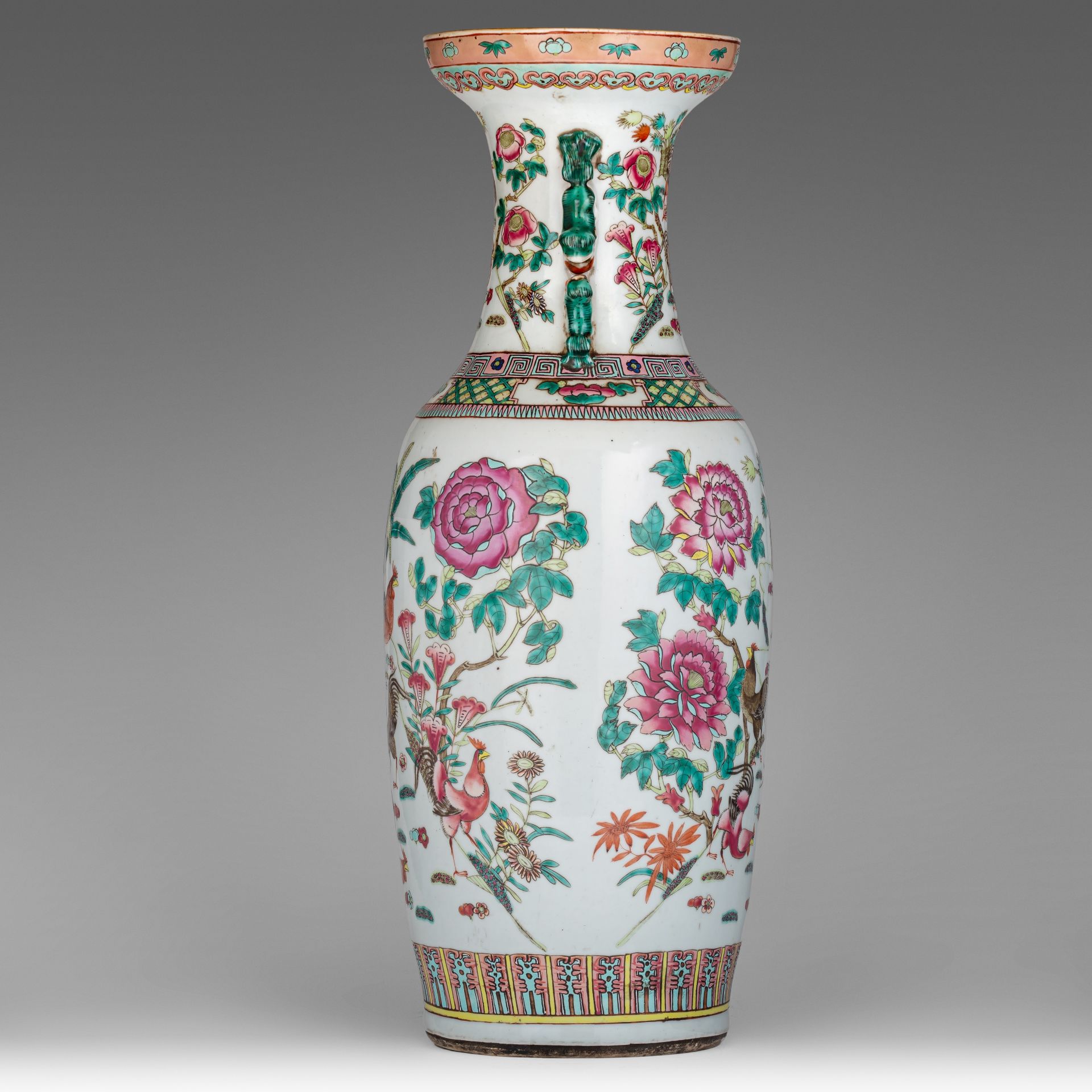 A Chinese famille rose 'Cockerel' vase, 19thC, H 61 cm - Bild 4 aus 12