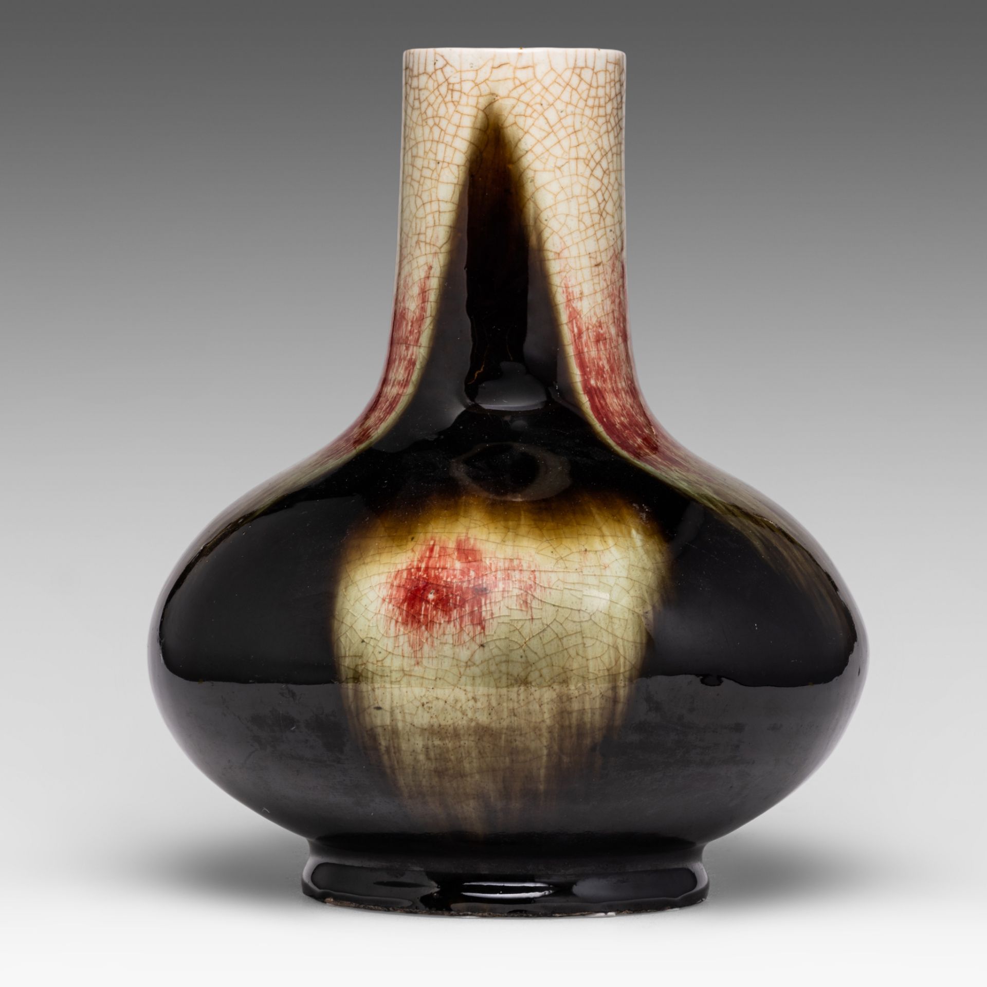 A Chinese flambe-glazed bottle vase, 20thC, H 29 cm - Image 5 of 7