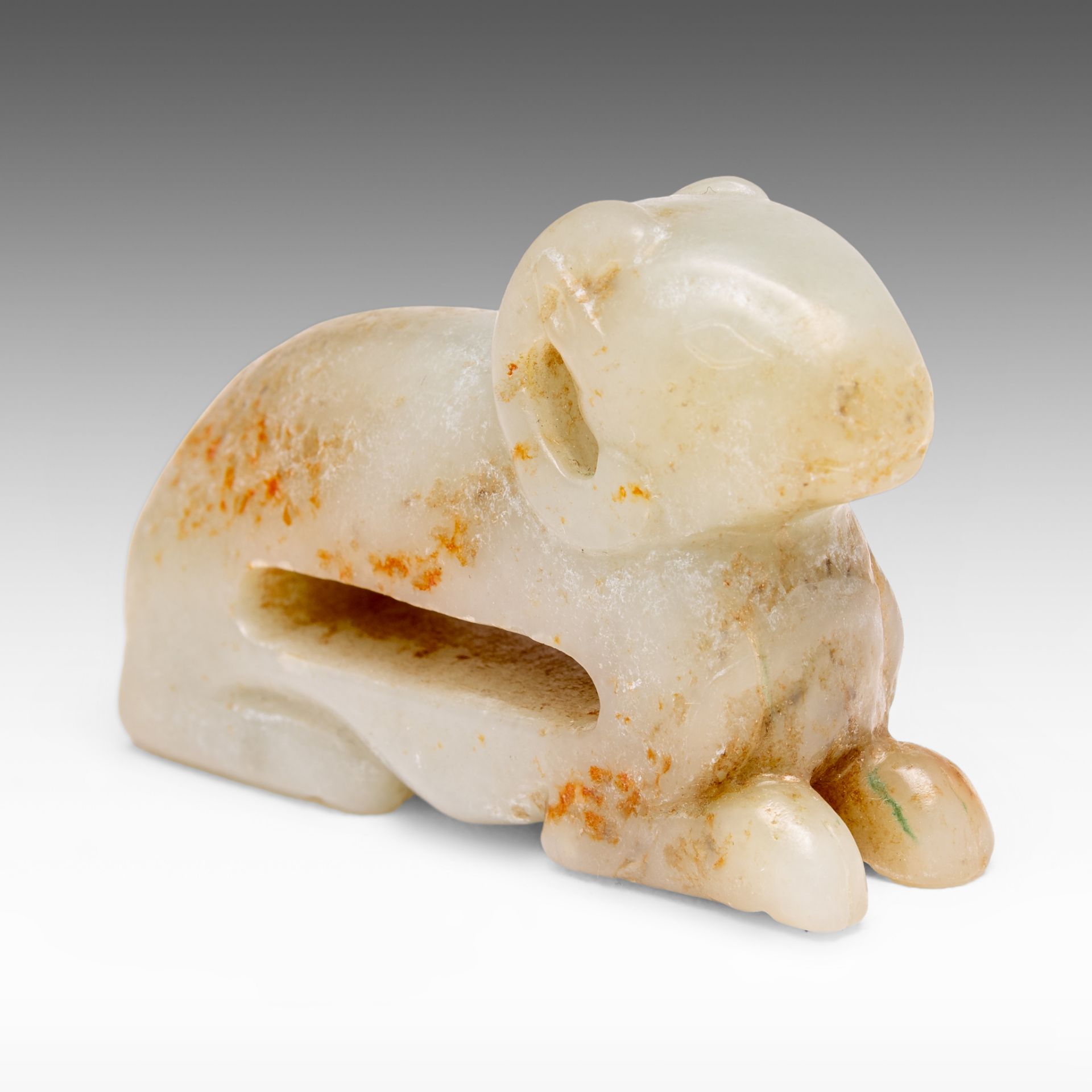 A Chinese mottled jade carving of a ram, H 4,8 - L 6,7 cm - Image 2 of 8