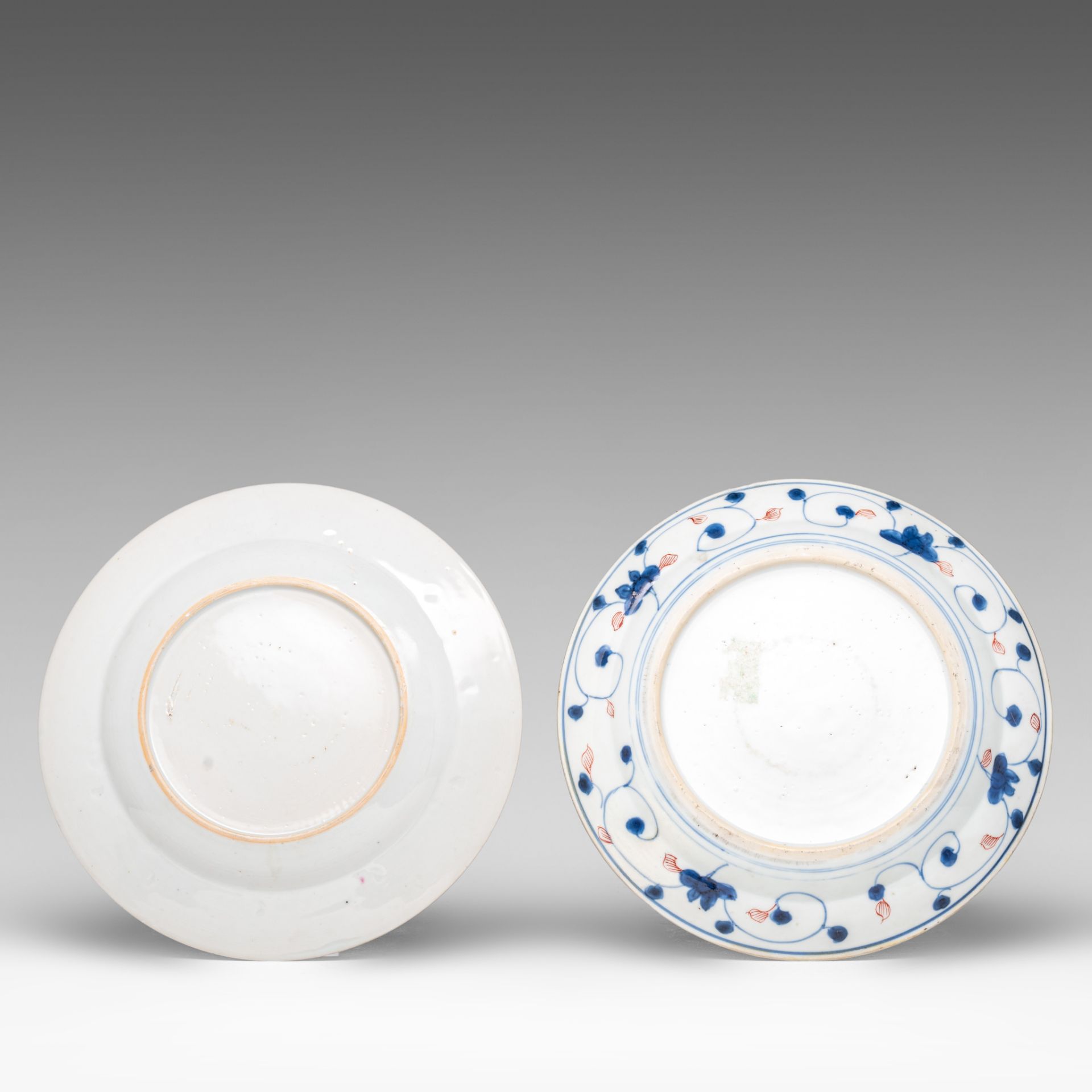 Four Chinese famille rose export porcelain dishes, 18thC - and a blue and white 'Lotus', Kangxi peri - Image 7 of 7