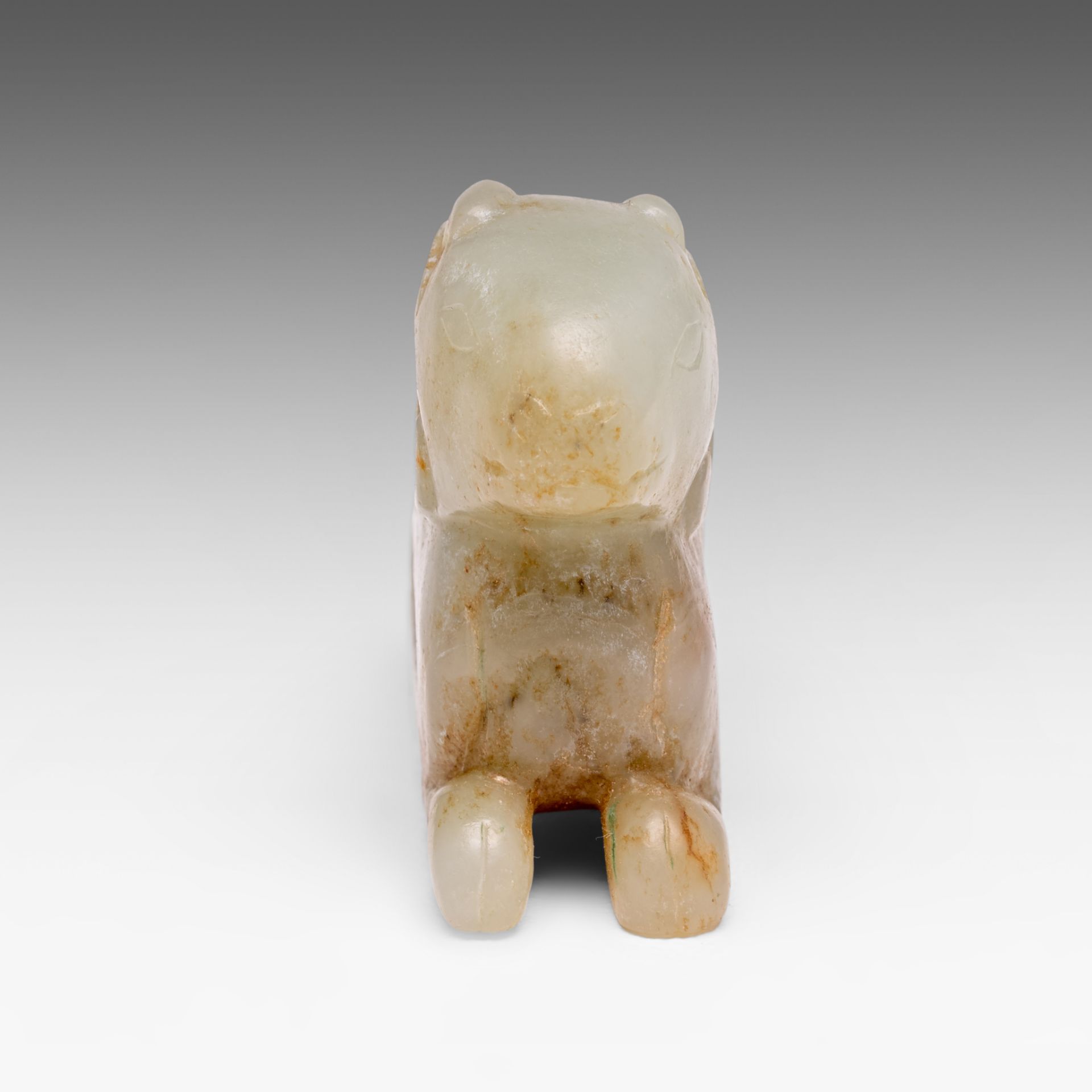 A Chinese mottled jade carving of a ram, H 4,8 - L 6,7 cm - Image 3 of 8