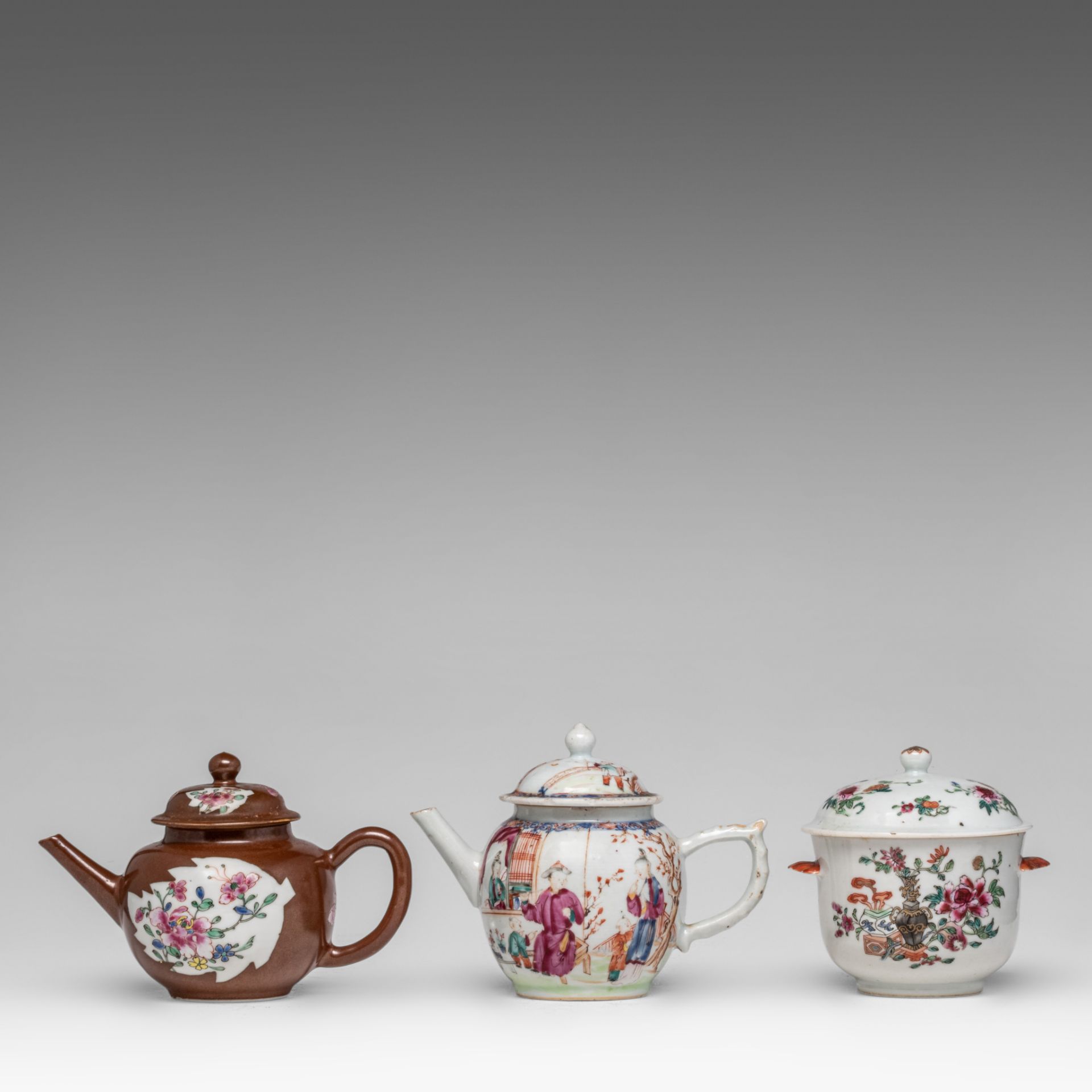 Two Chinese famille rose teapots and a sugar pot, Qianlong period, largest H 14,5 - L 18 cm